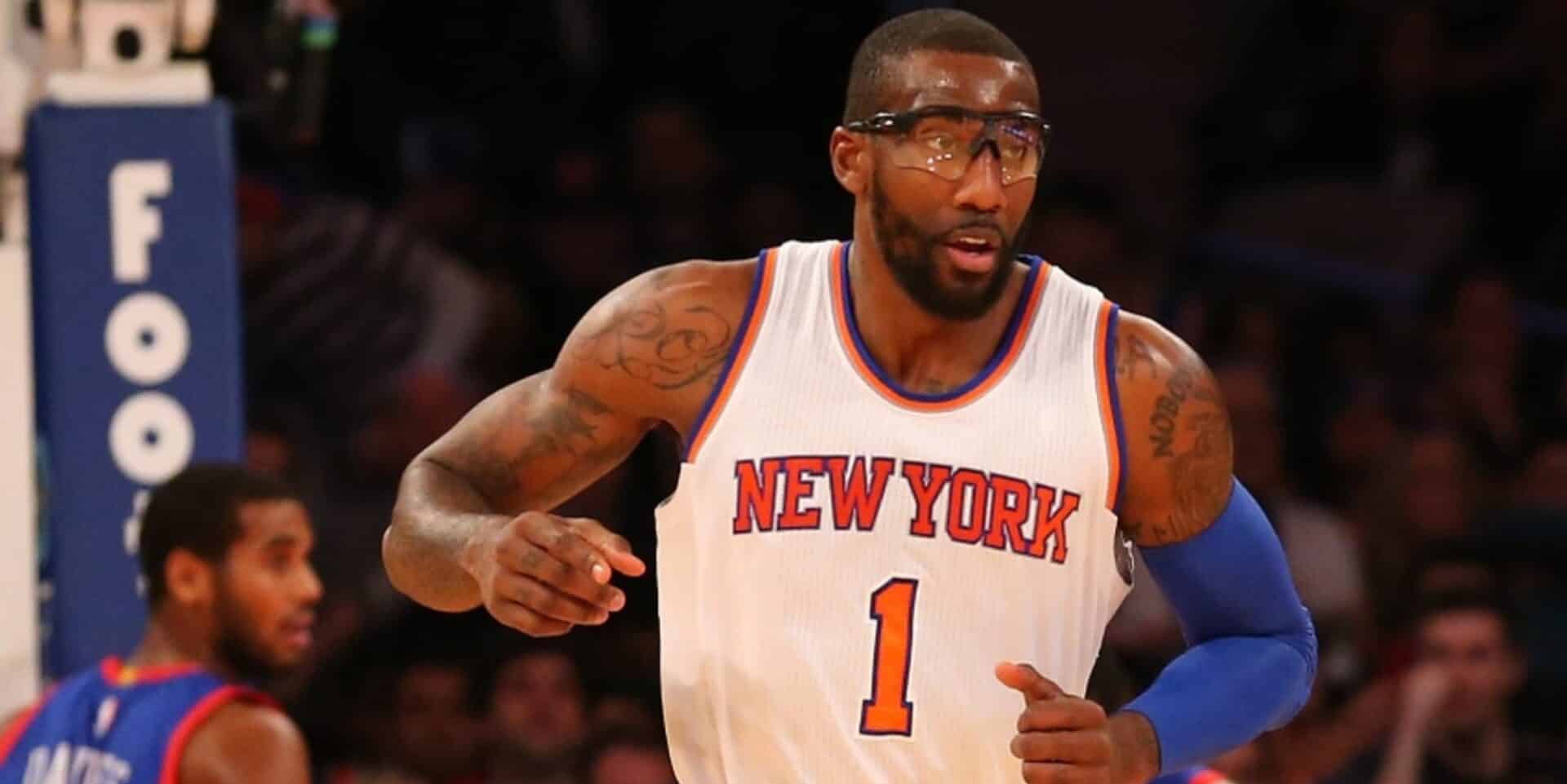 Ο Αμάρε Στουνταμάιρ σε αγώνα του NBA