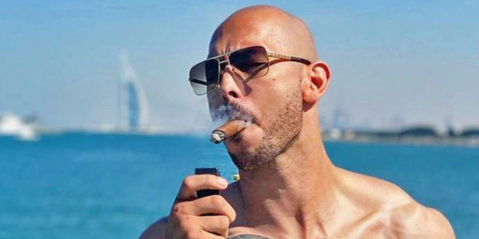 Ο Άντριου Τέιτ που συνελήφθη για μαστροπεία στη Ρουμανία