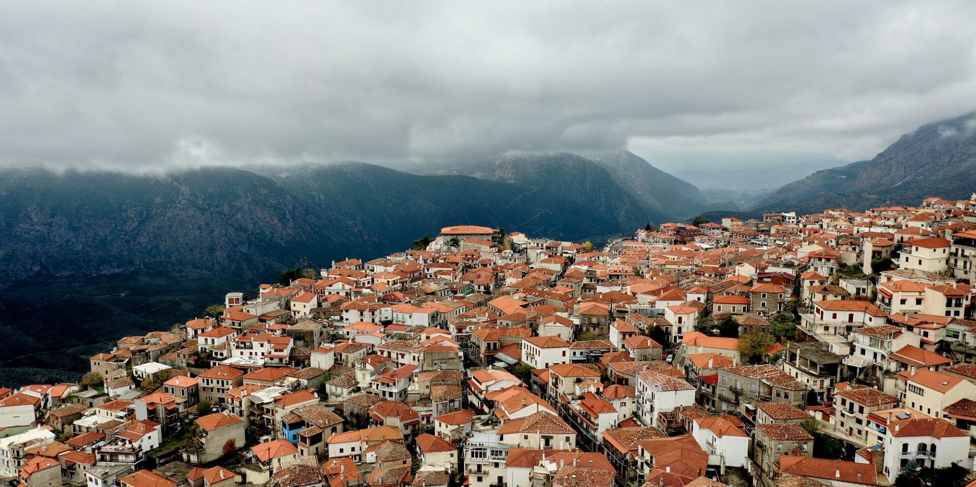 Μεγάλη πληρότητα αναμένεται στην Αράχωβα - τριήμερο