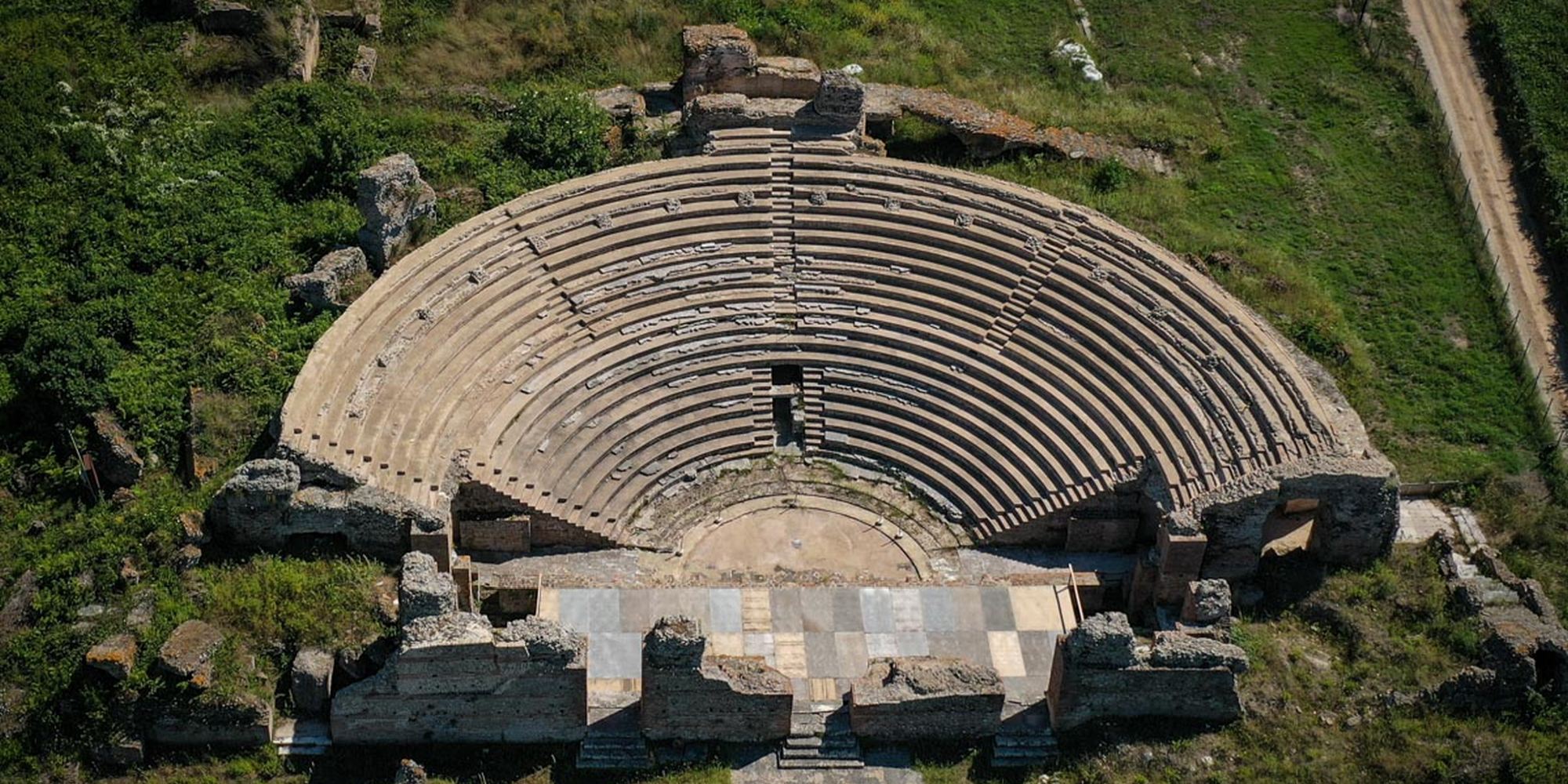 Ο μυστικιστικός Αρχαιολογικός χώρος της Νικόπολης από ψηλά