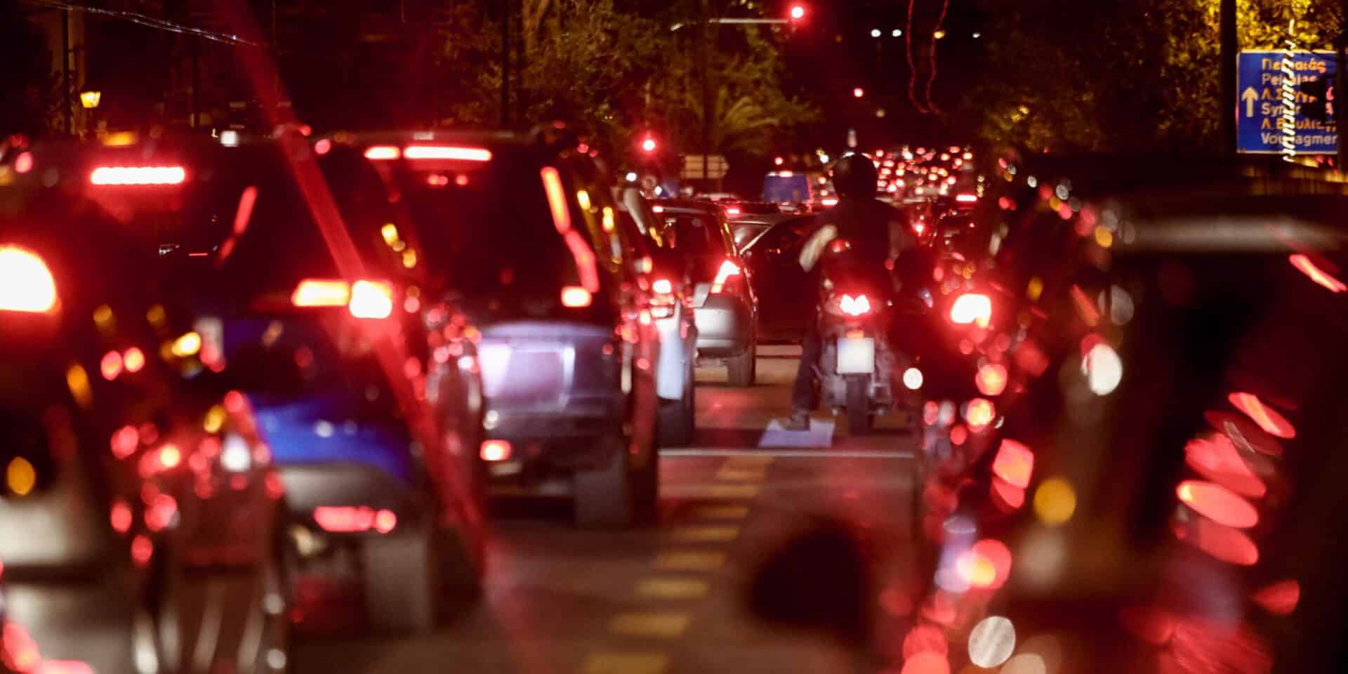 Αυτοκίνητα στο κέντρο της Αθήνας / Φωτογραφία: Eurokinissi