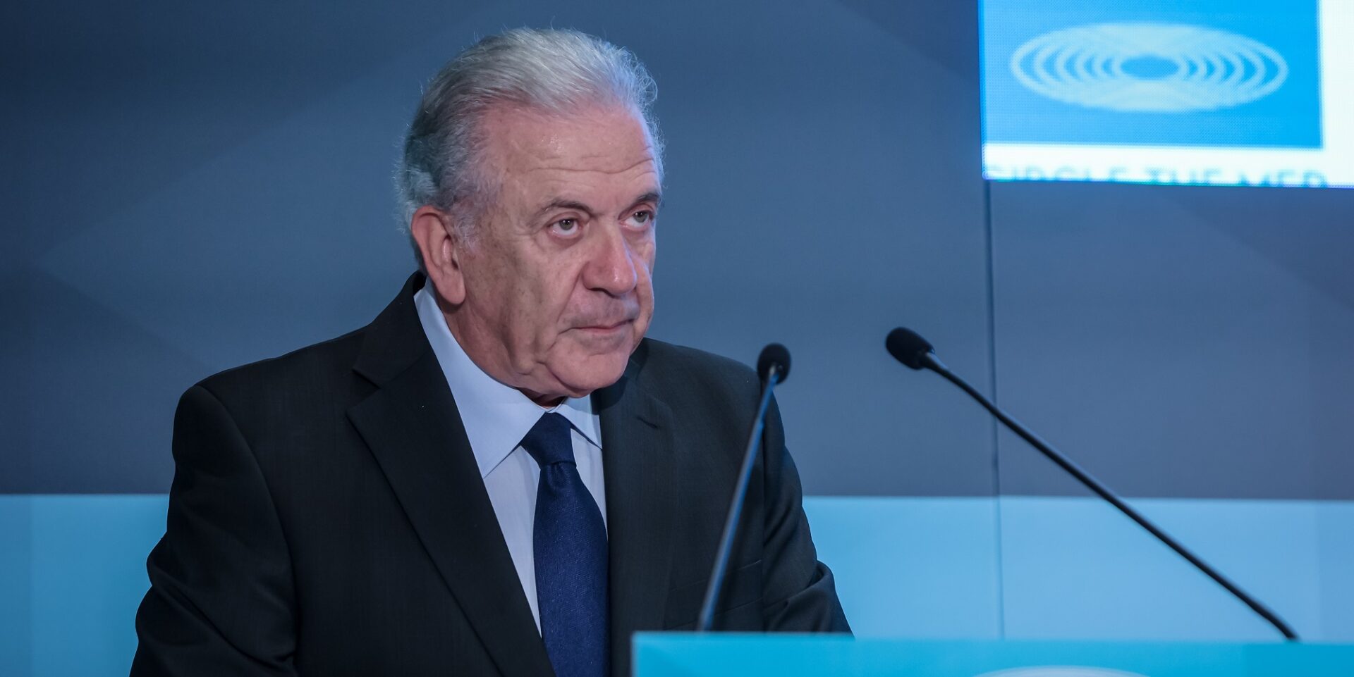 Ο Δημήτρης Αβραμόπουλος