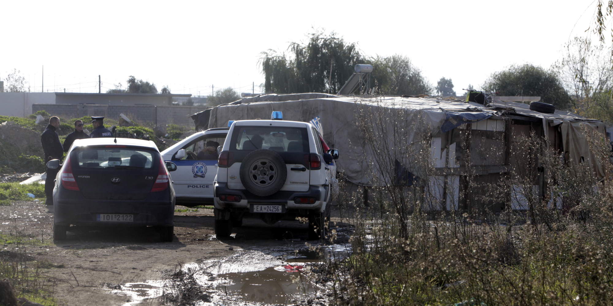 Αστυνομικοί σε καταυλισμό Ρομά στα Μέγαρα / Φωτογραφία αρχείου: Eurokinissi