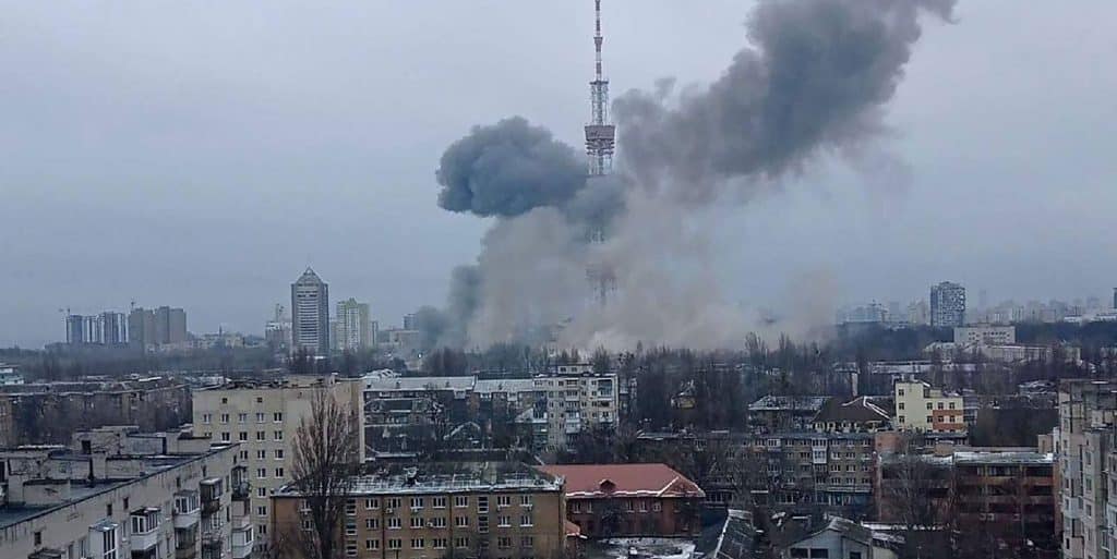 Βομβαρδισμός στο Κίεβο στην Ουκρανία
