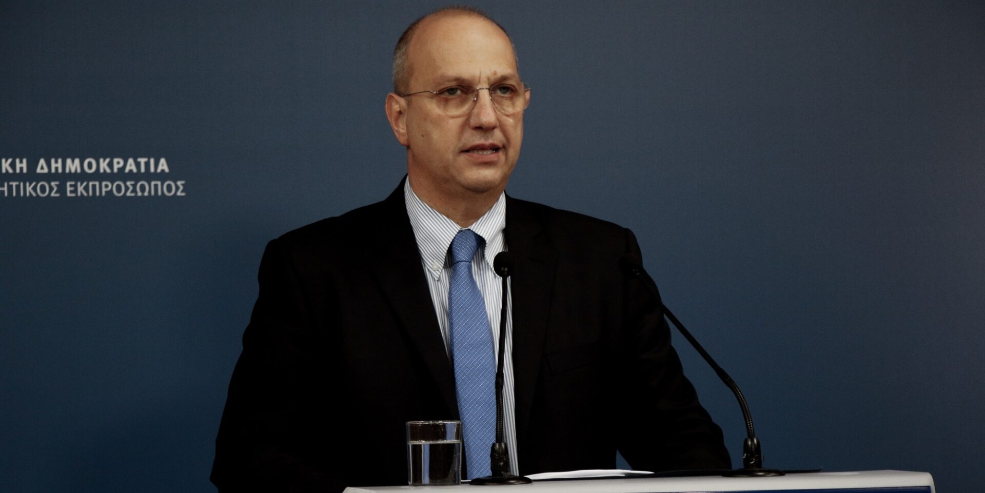 Ο κυβερνητικός εκπρόσωπος, Γιάννης Οικονόμου