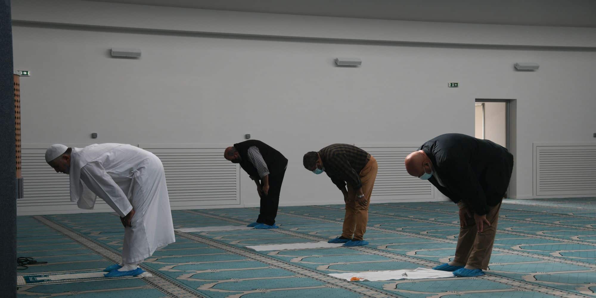 Προσευχή στο τζαμί της Αθήνας