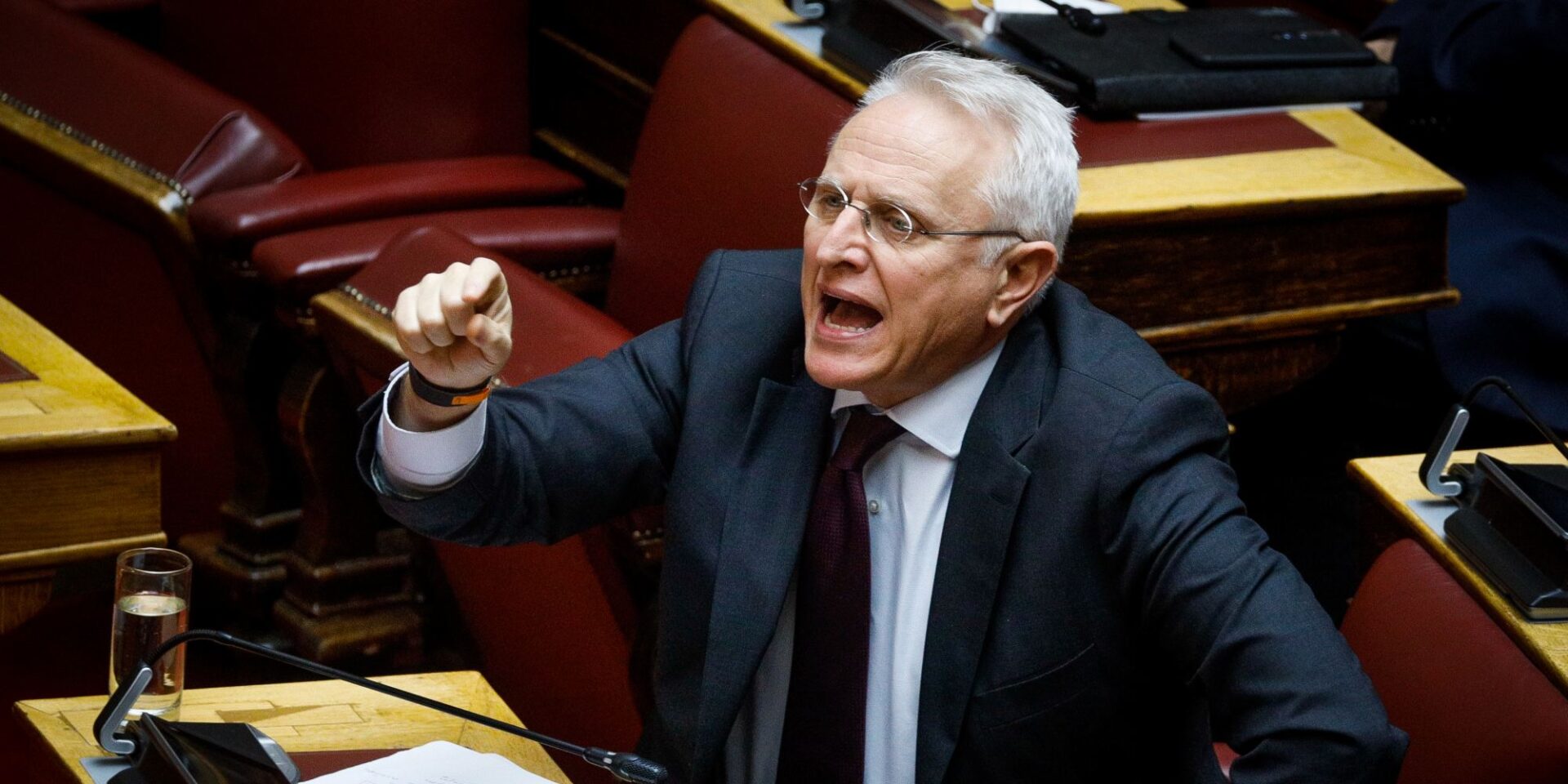 Ο Γιάννης Ραγκούσης του ΣΥΡΙΖΑ στη Βουλή