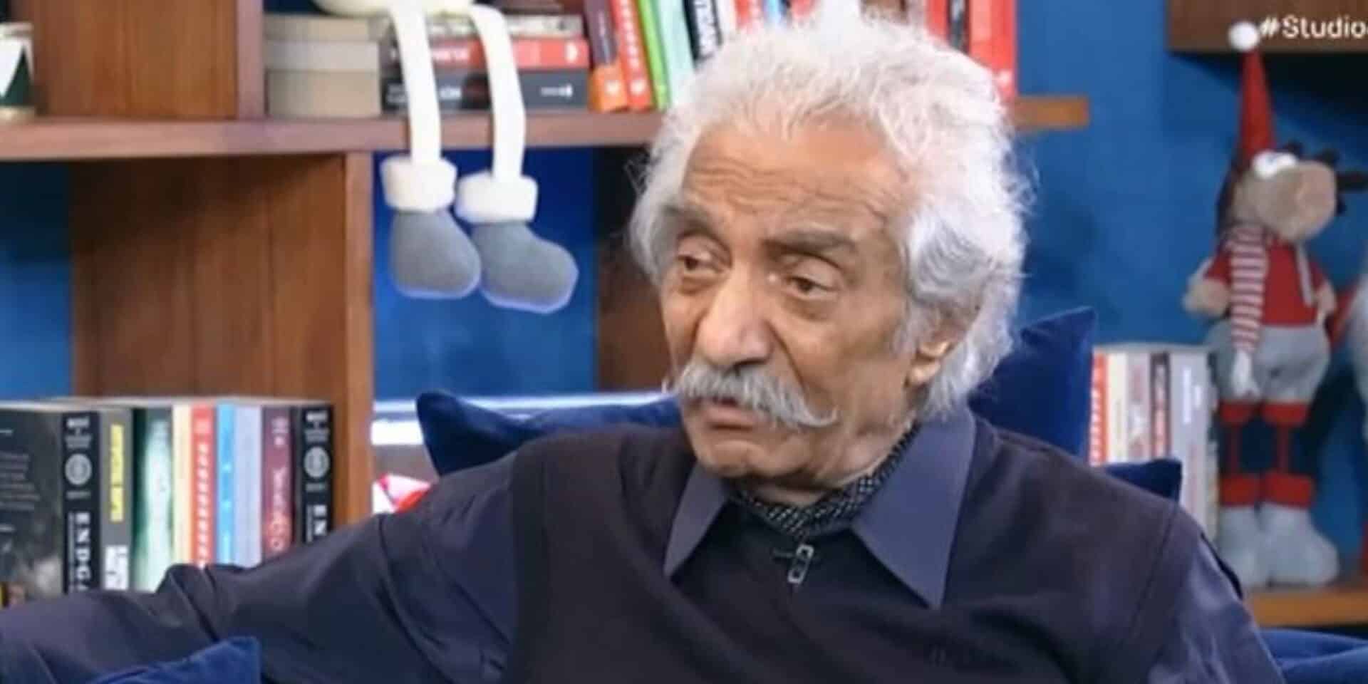 Ο τραγουδιστής Κώστας Χατζής