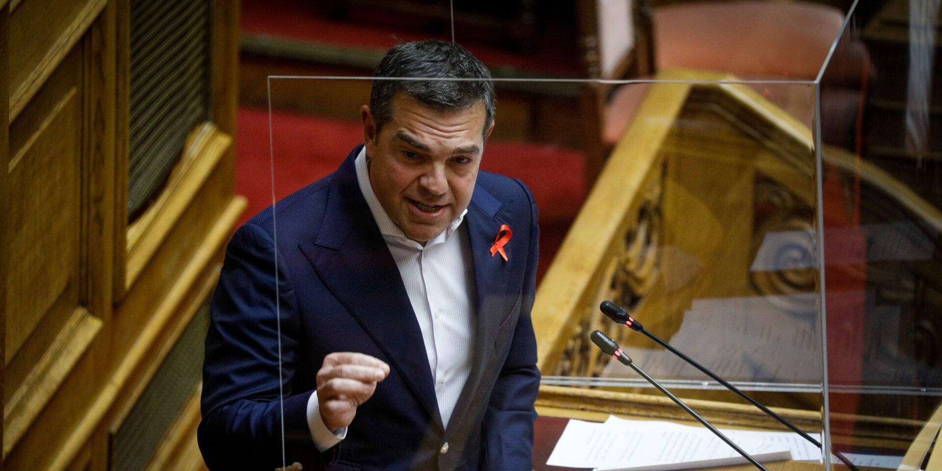 Ο Αλέξης Τσίπρας στο βήμα της Βουλής