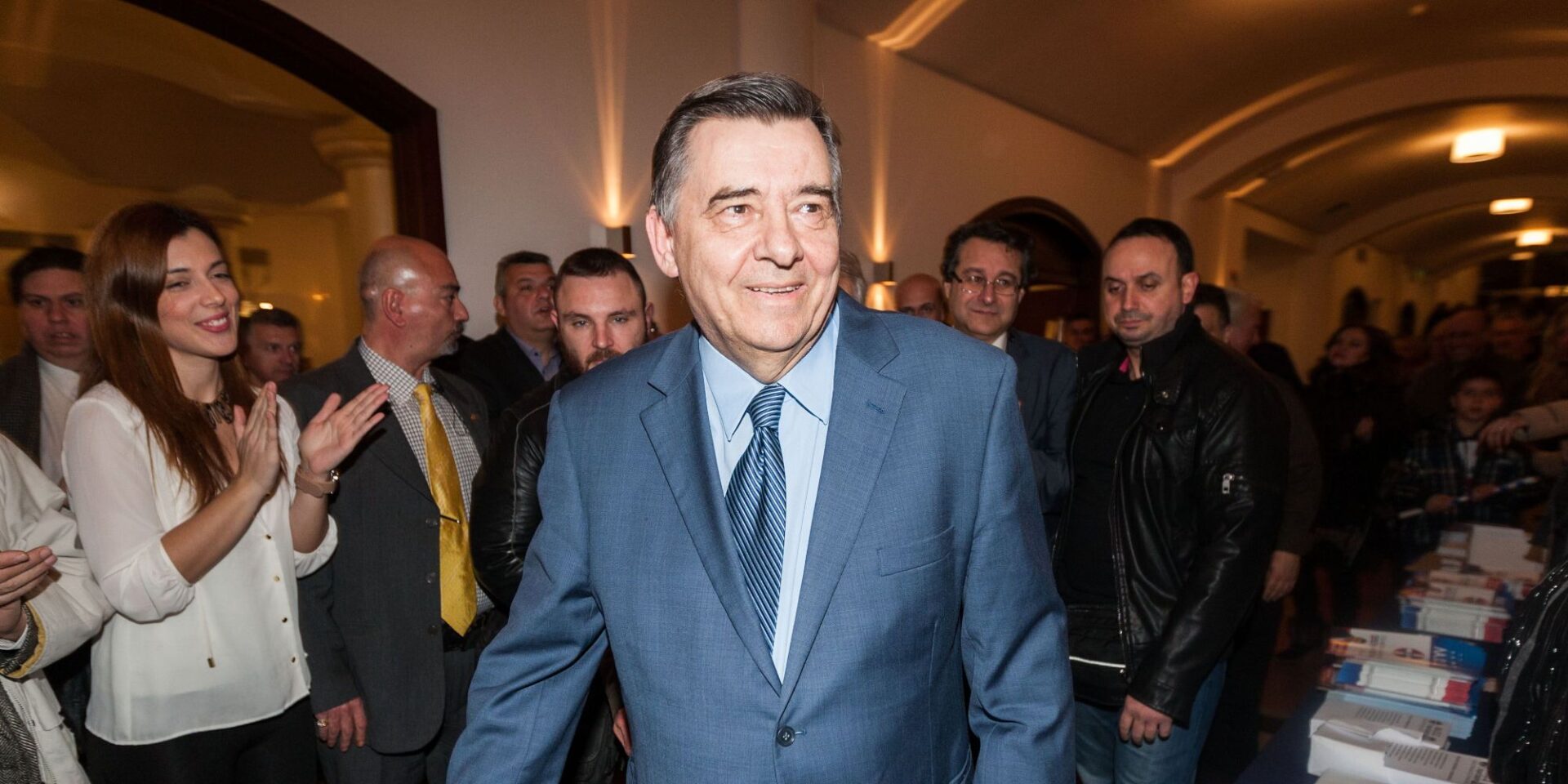 O Γιώργος Καρατζαφέρης