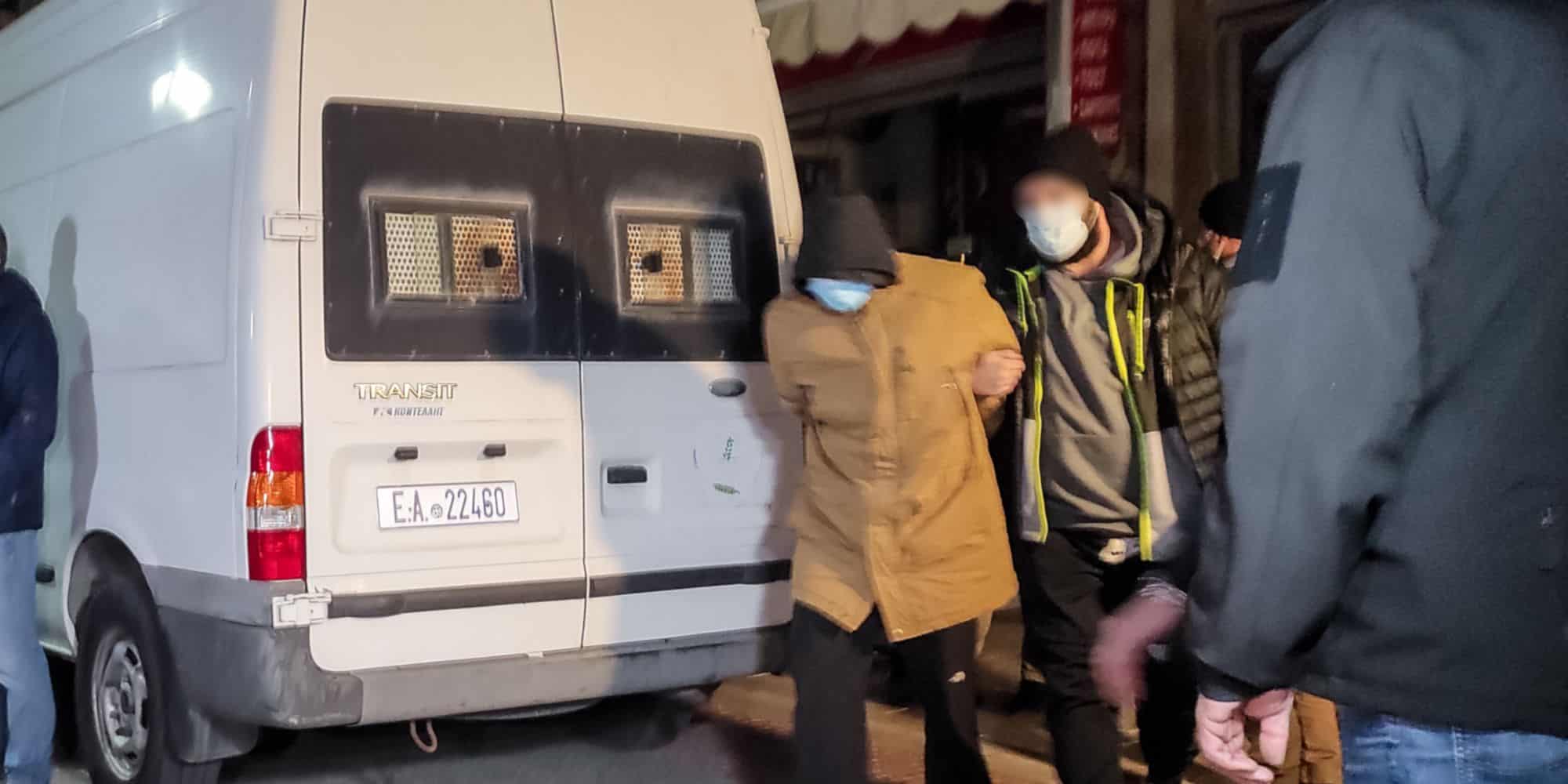 Οι συλληφθέντες της σπείρας στην Πάτρα οδηγήθηκαν στον ανακριτή