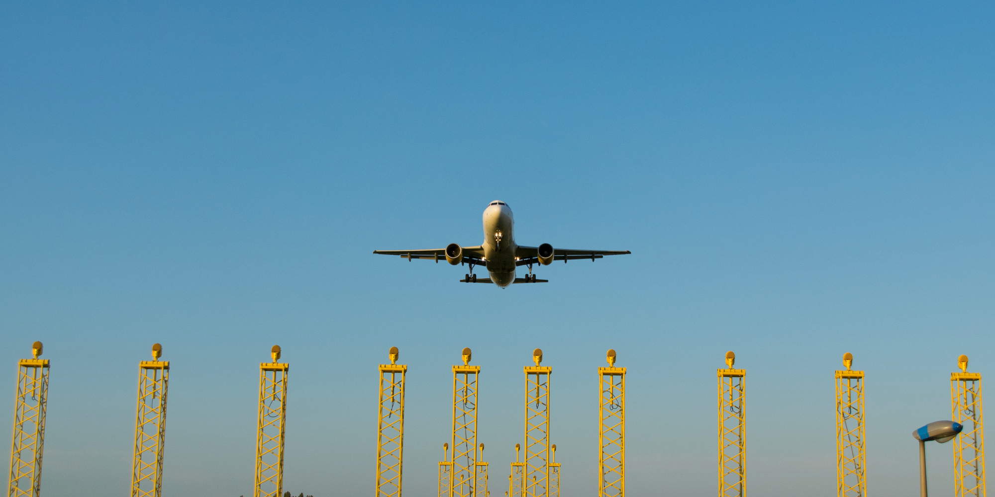 Αεροπλάνο προσγειώνεται σε αεροδρόμιο του Βελγίου