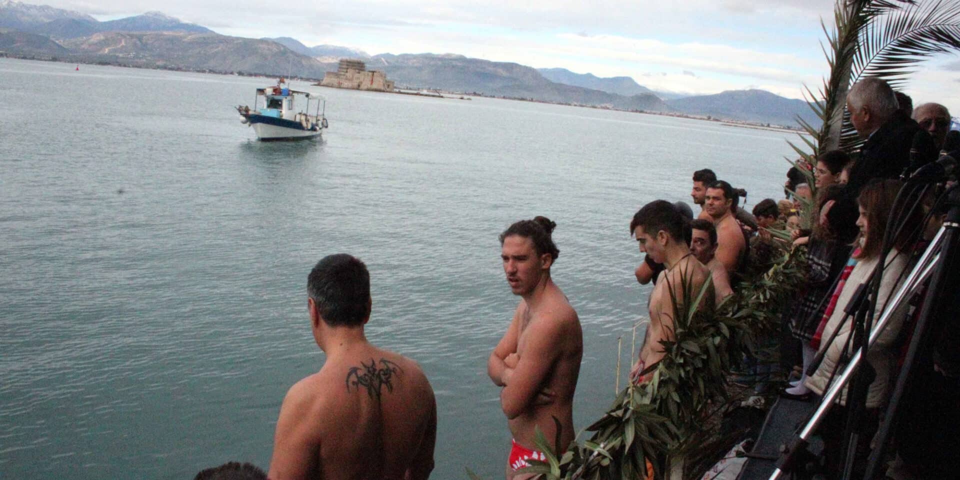 Αγιασμός των υδάτων στο Ναύπλιο