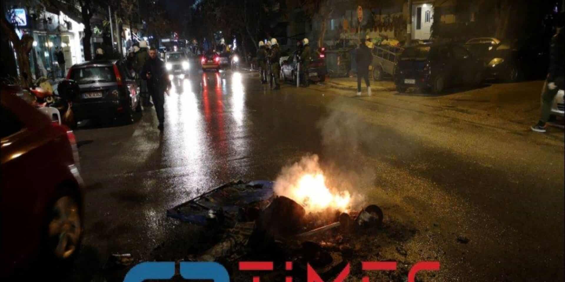 Εικόνα από τα χθεσινά επεισόδια