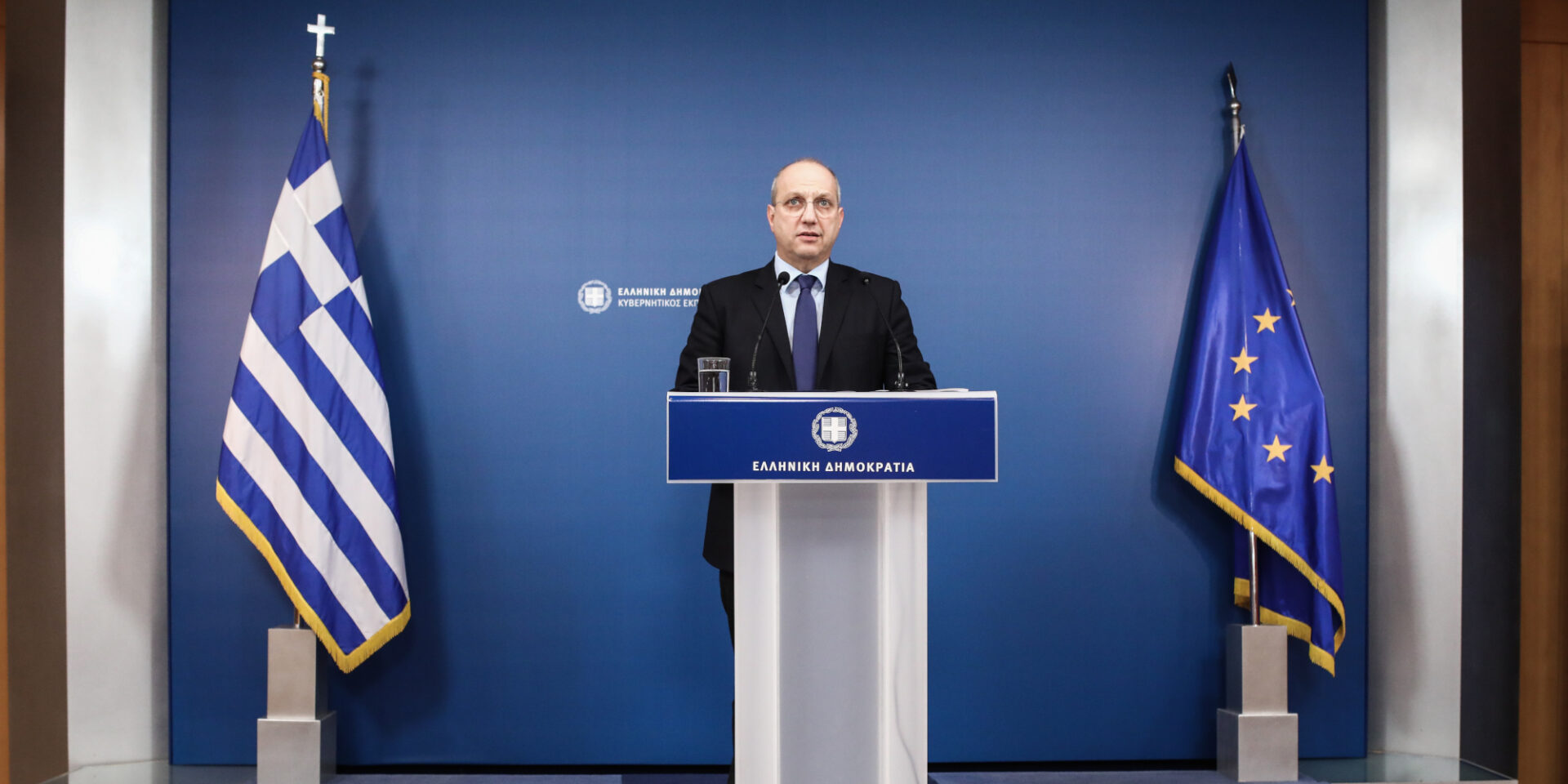 O κυβερνητικός εκπρόσωπος Γιάννης Οικονόμου