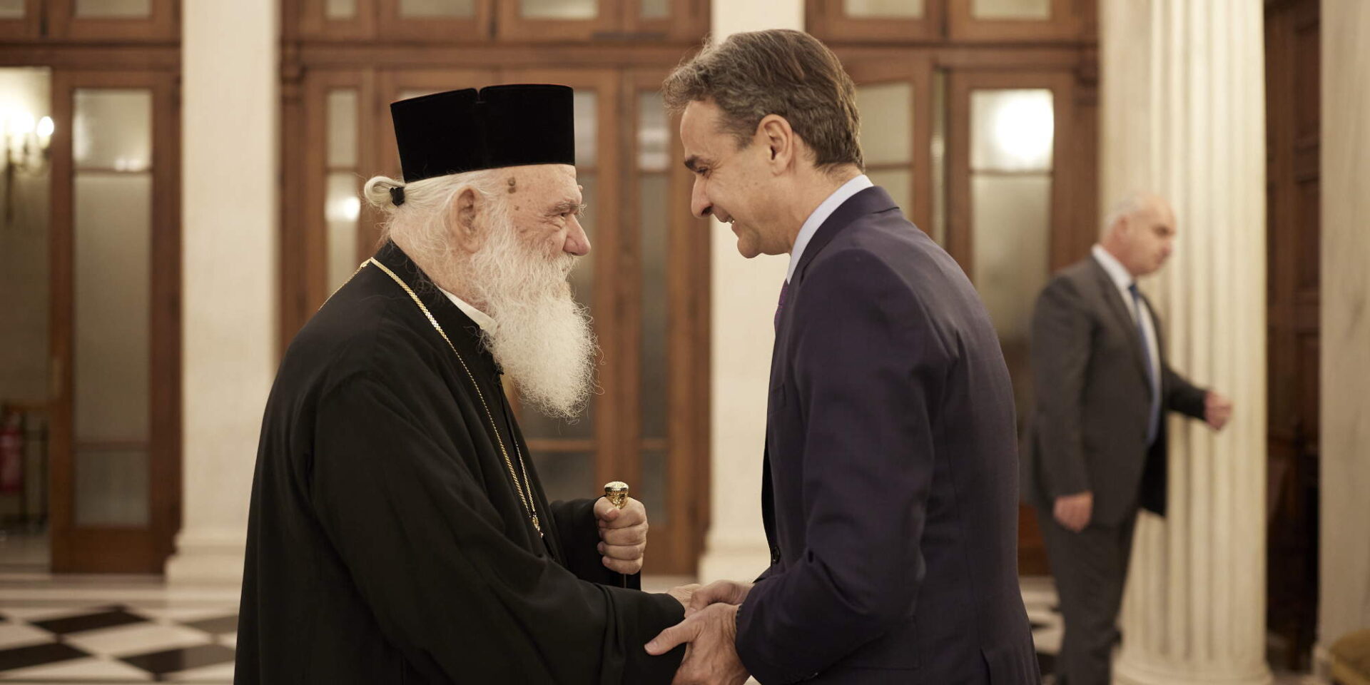 Συνάντηση Μητσοτάκη με Αρχιεπίσκοπο Ιερώνυμο