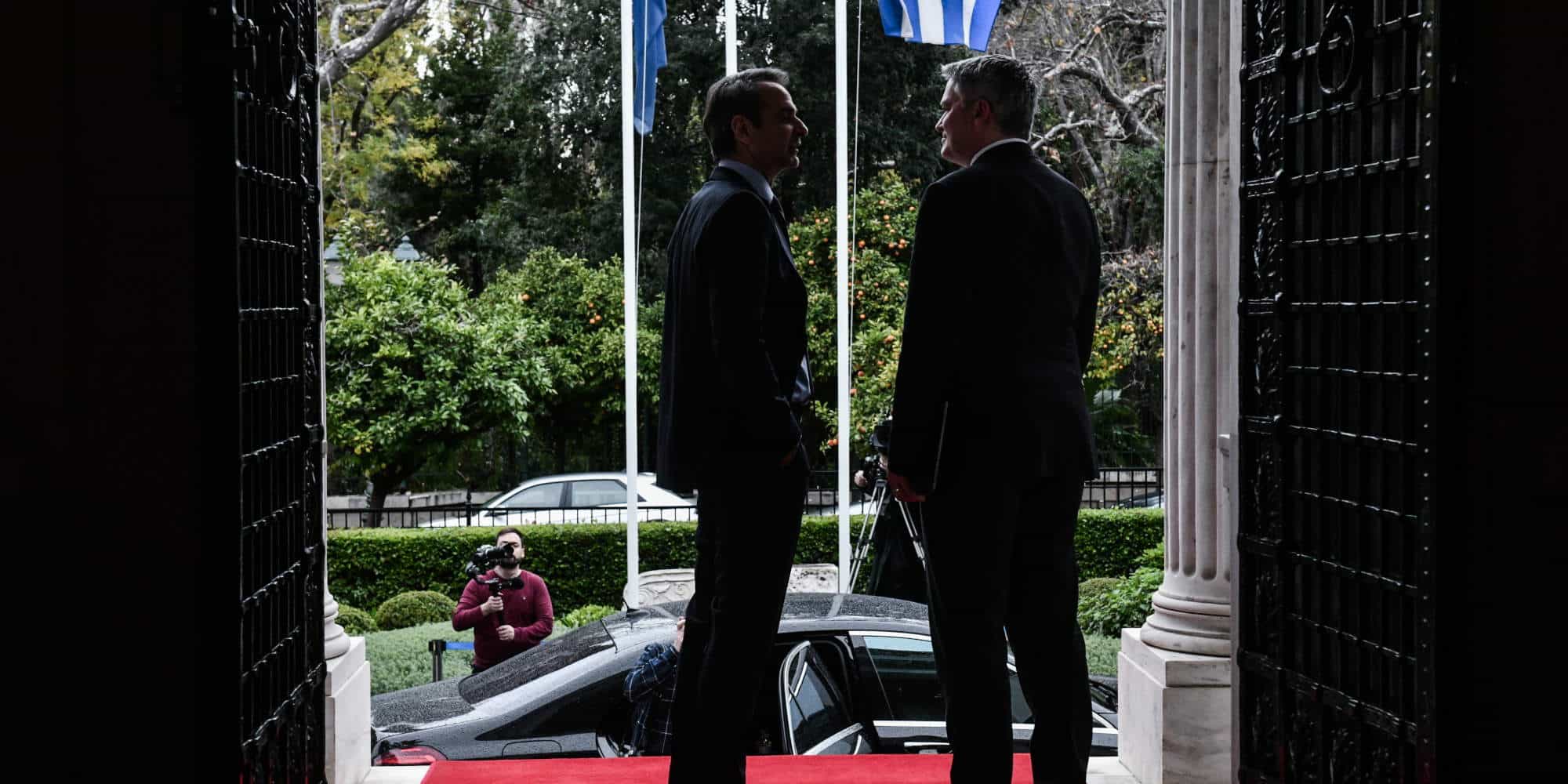 Ο πρωθυπουργός Κυριάκος Μητσοτάκης, με τον γγ του ΟΟΣΑ, Ματίας Κόρμαν στο Μαξίμου / Φωτογραφία: Eurokinissi