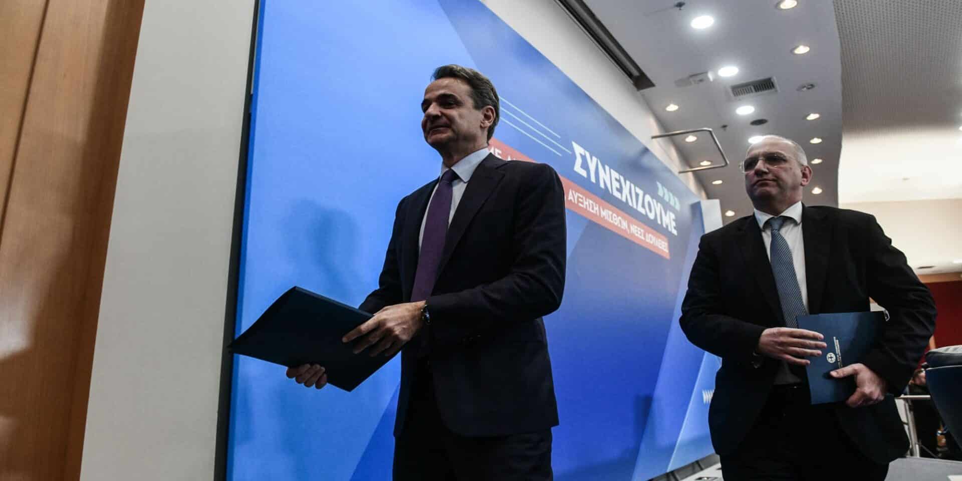 Ο Κυριάκος Μητσοτάκης μαζί με τον Γιάννη Οικονόμου στην συνέντευξη Τύπου
