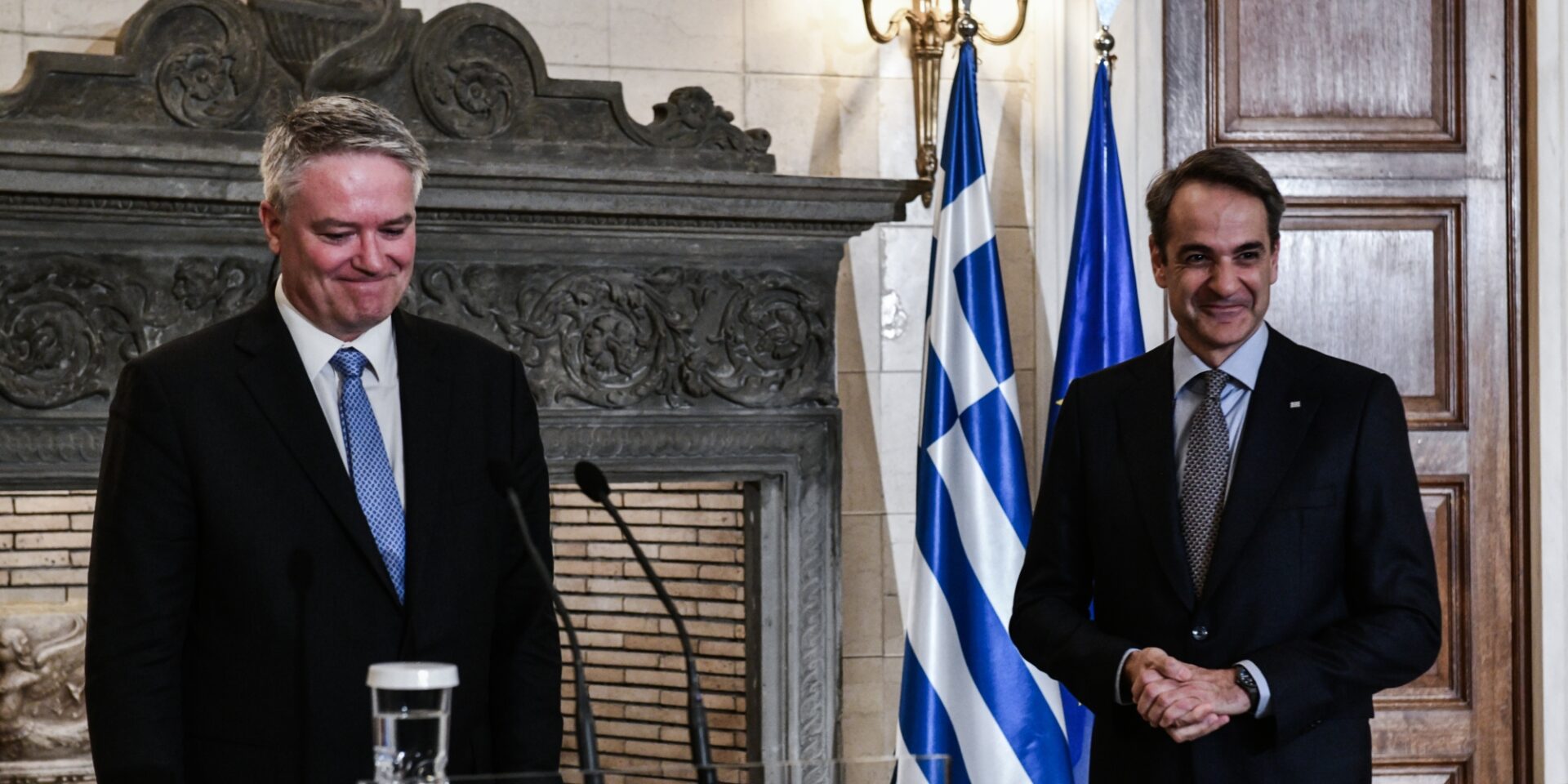 Ο Κυριάκος Μητσοτάκης με τον πρόοδος του ΟΟΣΑ