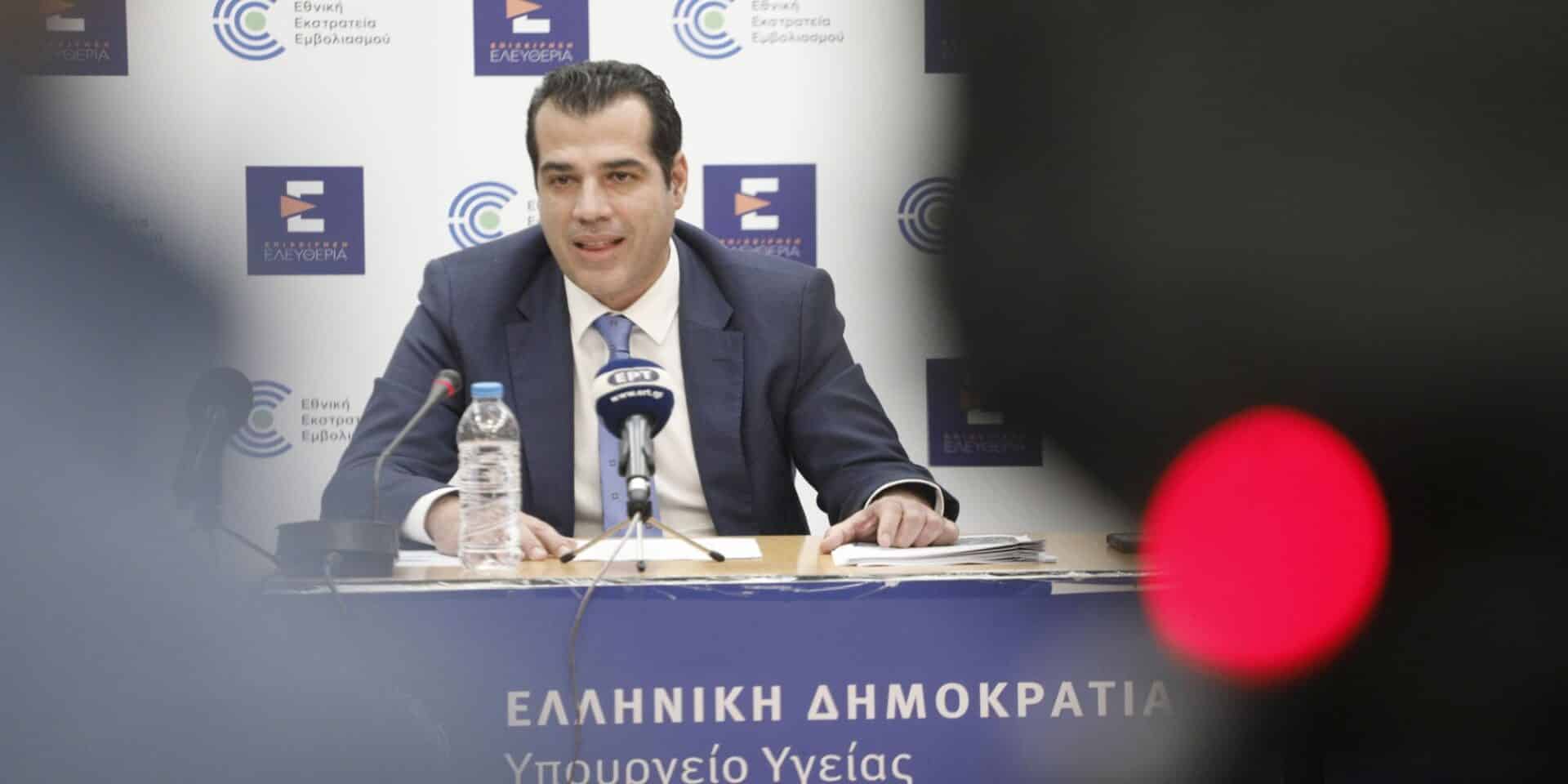 O υπουργός Υγείας Θάνος Πλεύρης
