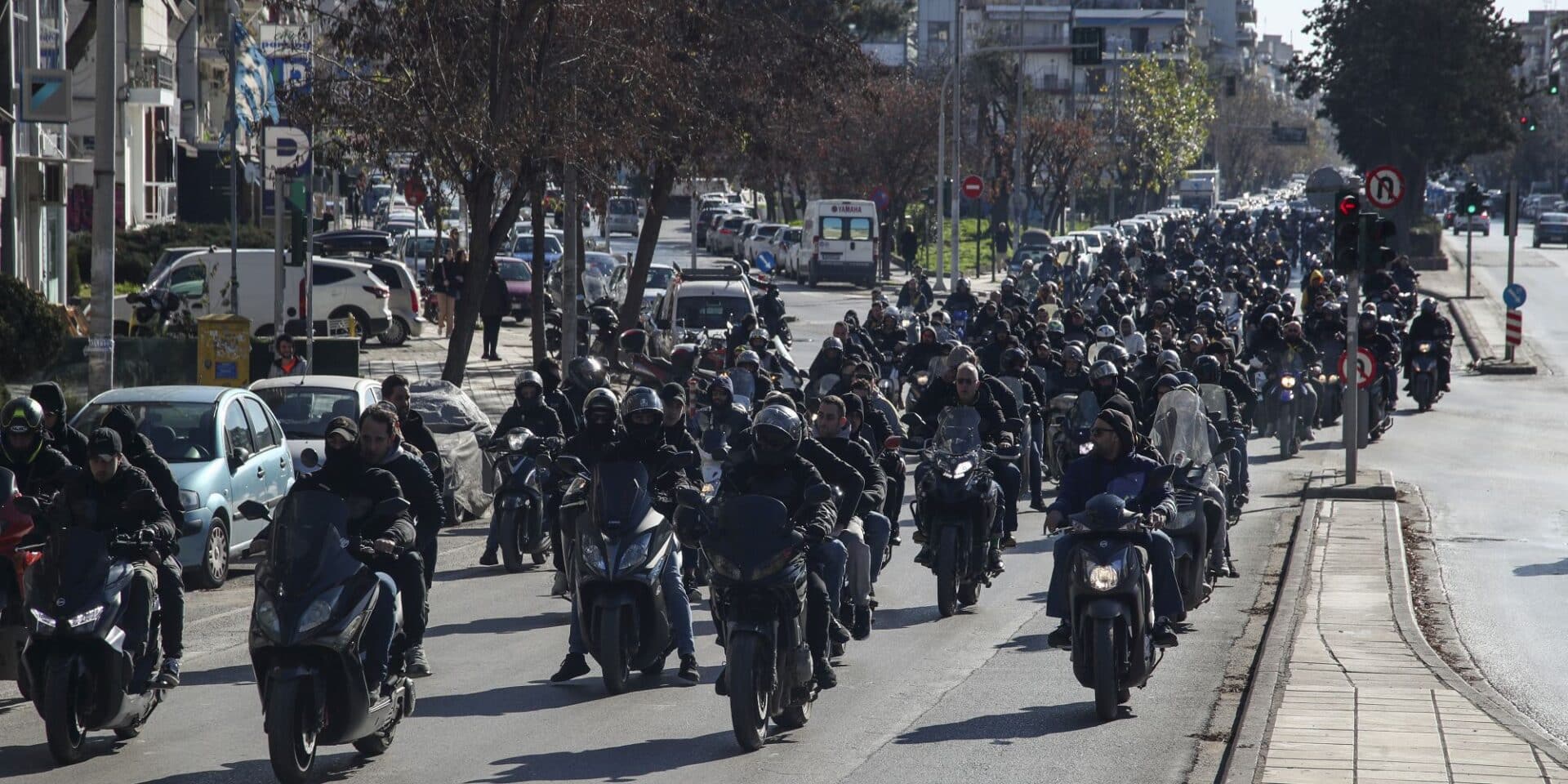 Πορεία των οπαδών του Άρη στη Θεσσαλονίκη