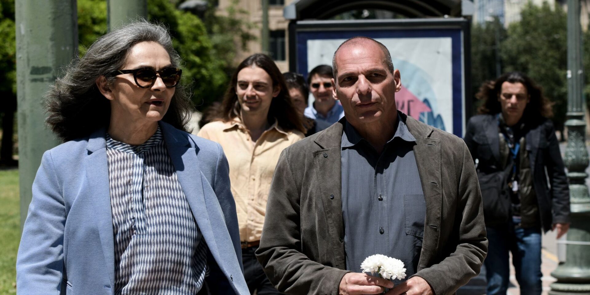 Η Μαρία Σακοράφα και ο Γιάνης Βαρουφάκης του ΜέΡΑ25