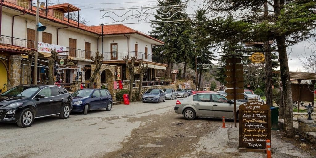 Τρίκαλα Κορινθίας