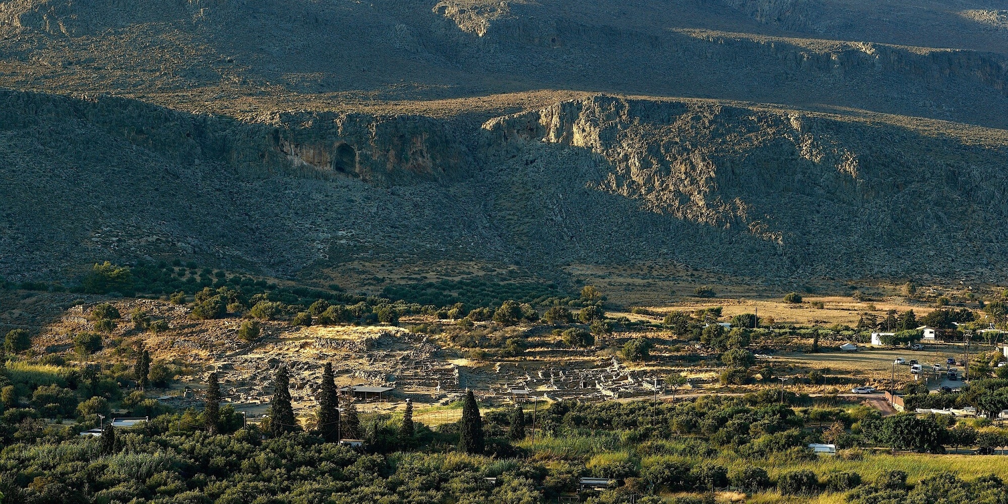Η Ζάκρος είναι ένας μικρός όρμος στην Ανατολική Κρήτη