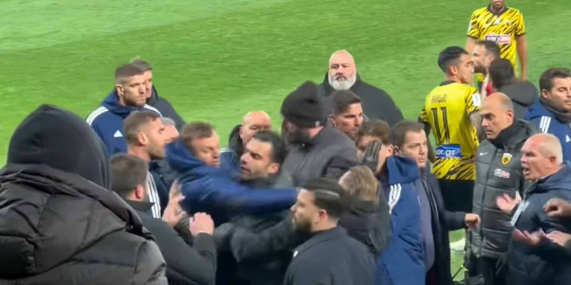 Εικόνα από το χτύπημα του Αβραάμ Παπαδόπουλου στον Γιώργο Κοσμά
