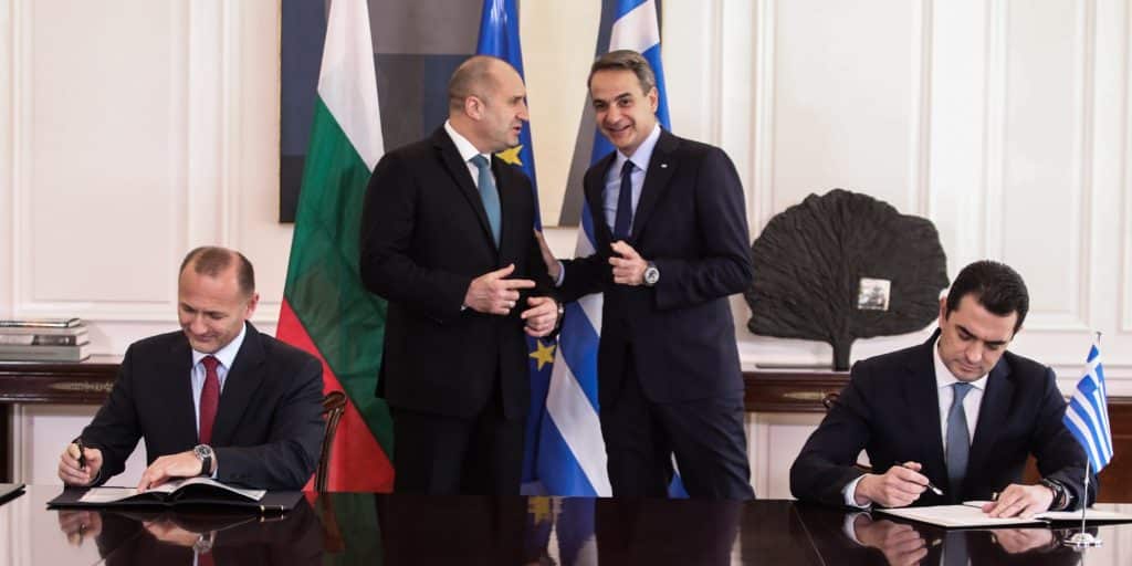 Ο Κυριάκος Μητσοτάκης με τον Βούλγαρο πρόεδρο της Βουλγαρίας Ρούμπεν Ράντεφ
