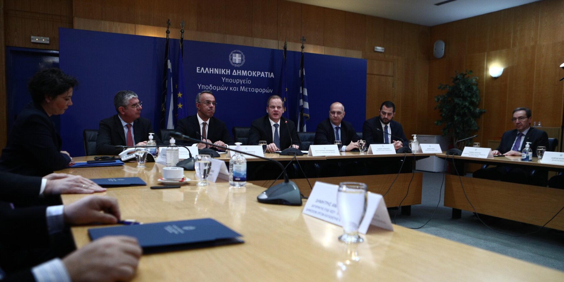 Χρήστος Σταϊκούρας, Κώστας Καραμανλής και Γιάννης Οικονόμου