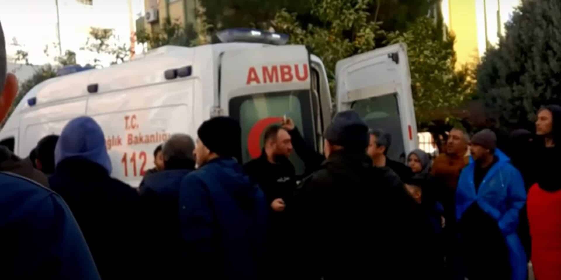 Η στιγμή της διάσωσης ενός 24χρονου στην Τουρκία