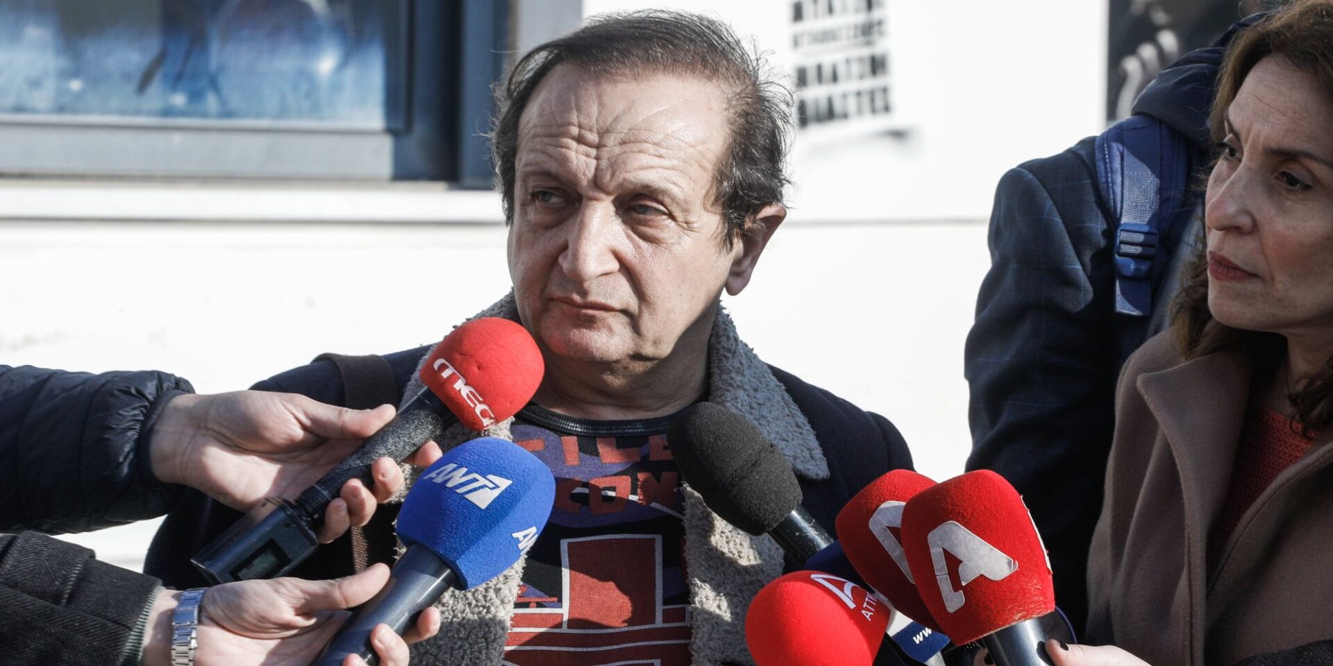 Ο Σπύρος Μπιμπίλας κάνει δηλώσεις