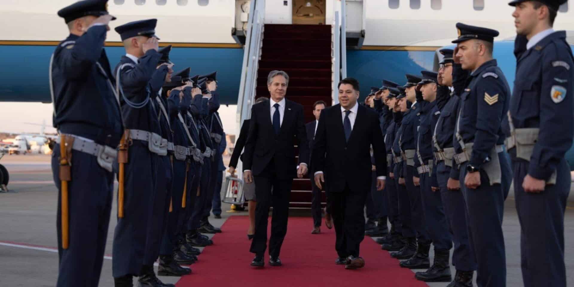 Ο Αμερικανός ΥΠΕΞ, Άντονι Μπλίνκεν και ο Αμερικανός πρέσβης, Τζόρτζ Τσούνης στην Αθήνα / Φωτογραφία: Twitter