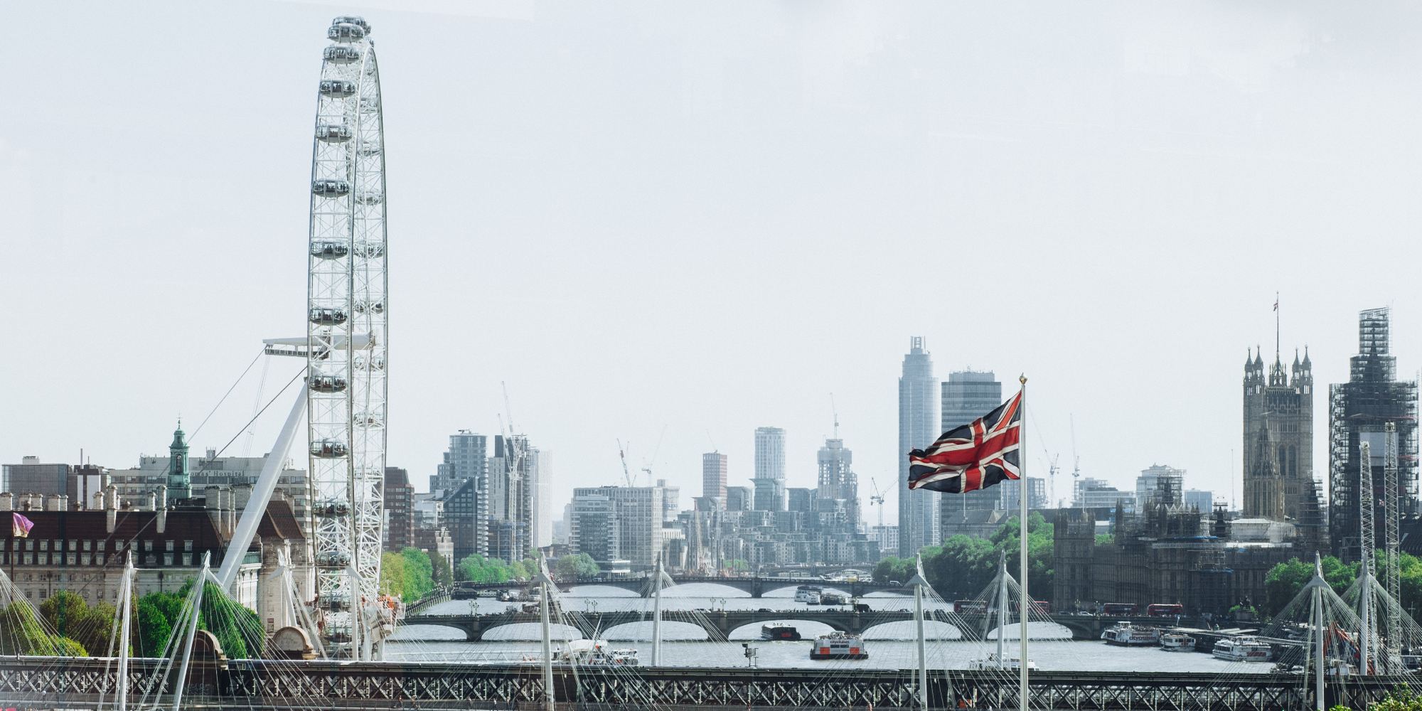 Το Λονδίνο με τη σημαία της Βρετανίας