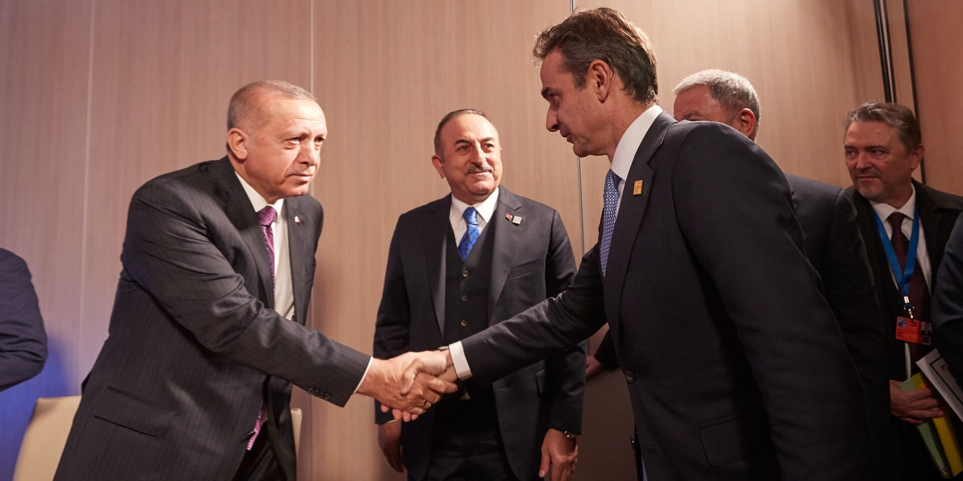Ρίχνει τους τόνους η Άγκυρα, επιφυλακτική η Αθήνα