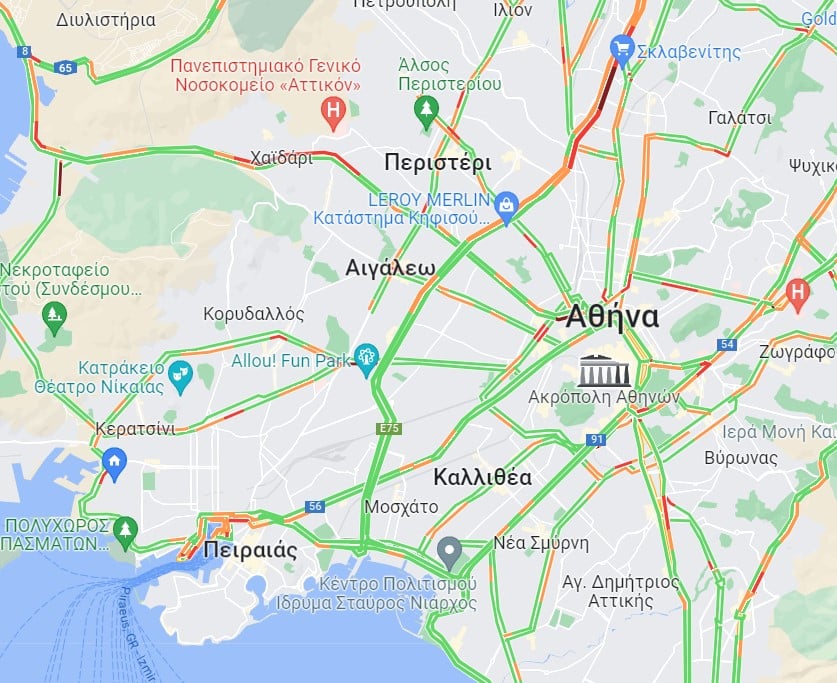 kinhsh twra 13 2 - Κίνηση τώρα: Έσπασε αγωγός της ΕΥΔΑΠ στη λεωφόρο Αθηνών, κυκλοφοριακό κομφούζιο