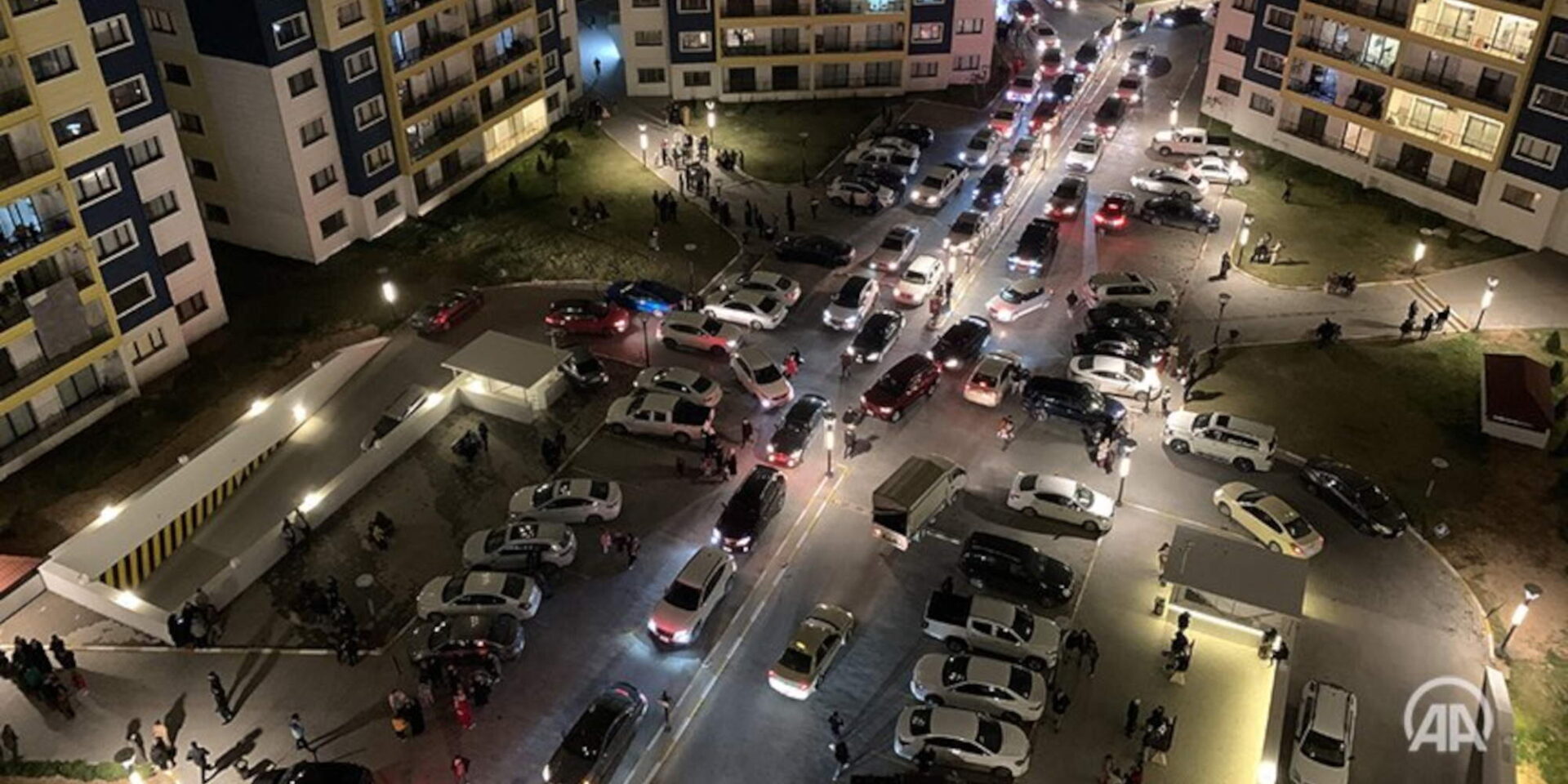 Εικόνα από τη σεισμόπληκτη περιοχή στη νοτιοανατολική Τουρκία, μετά τον δεύτερο ισχυρό σεισμό της Δευτέρας 20 Φλεβάρη / Φωτογραφία: Twitter @Anadolu