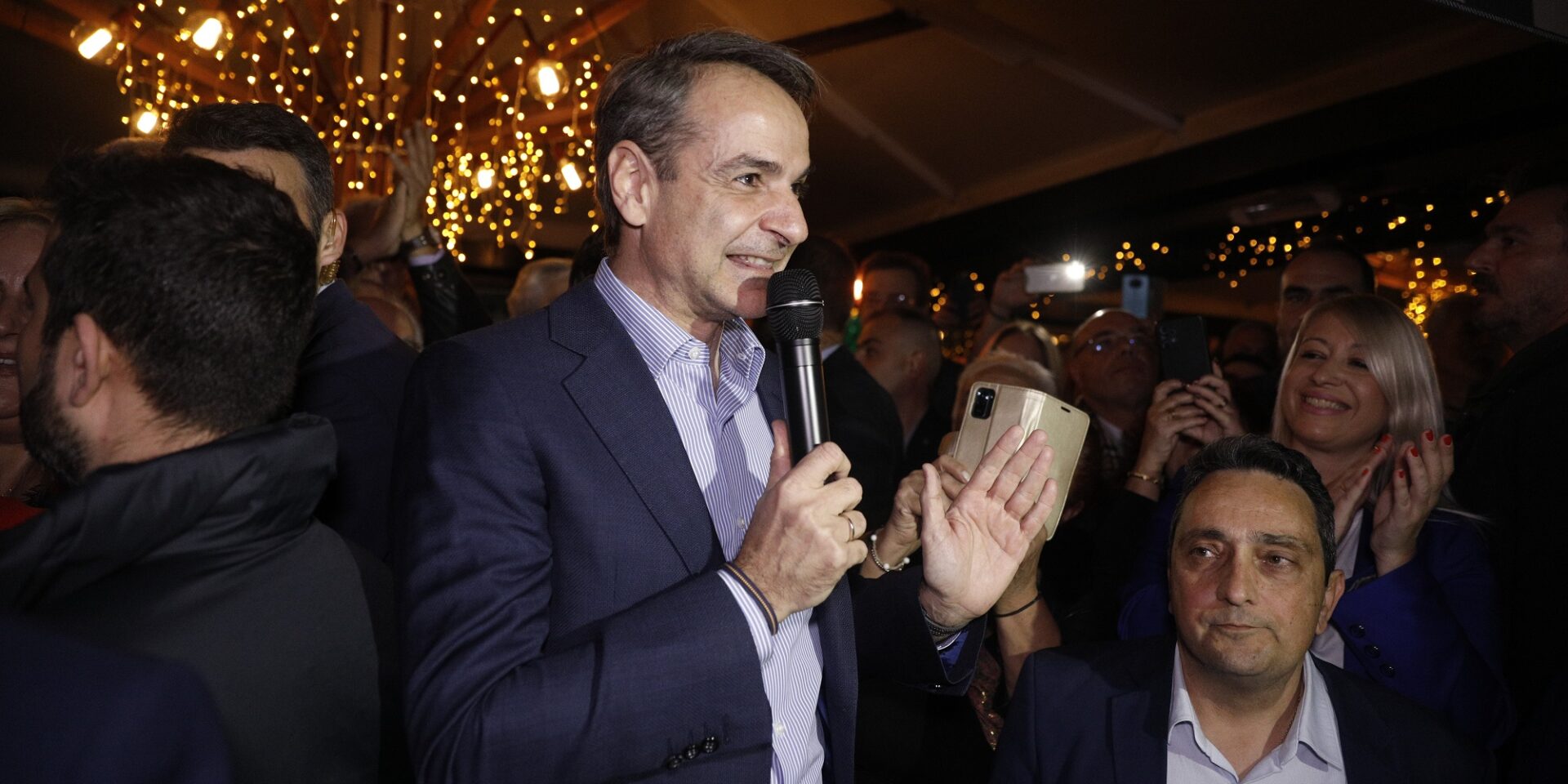 Ο Κυριάκος Μητσοτάκης σε ομιλία στο Περιστέρι