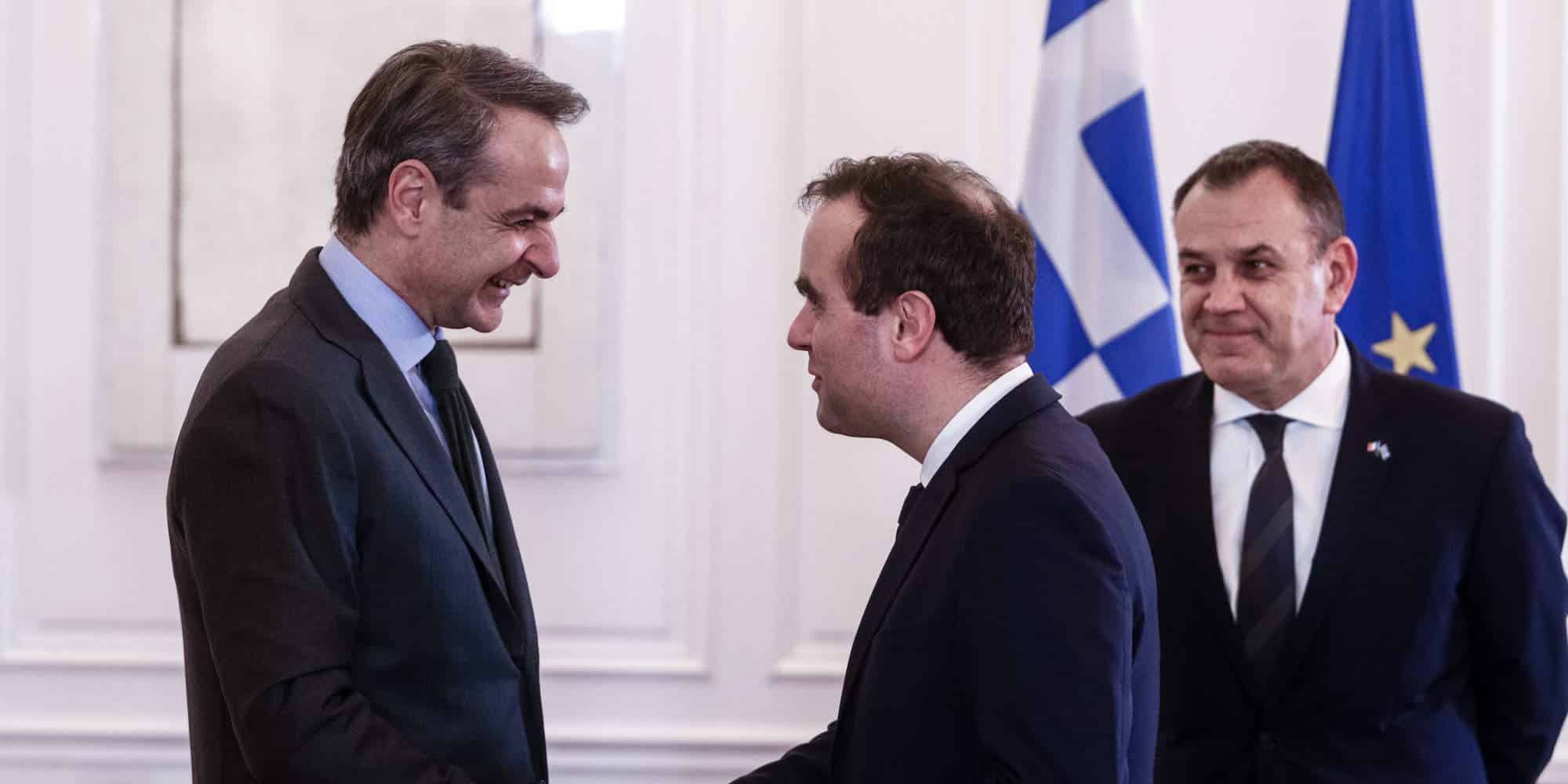 Ο πρωθυπουργός Κυριάκος Μητσοτάκης με τον Γάλλο υπουργό Άμυνας, Σεμπαστιάν Λεκορνί