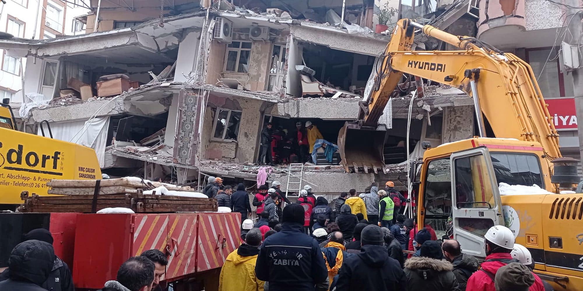 Εικόνα από τα χαλάσματα από τον σεισμό στην Τουρκία