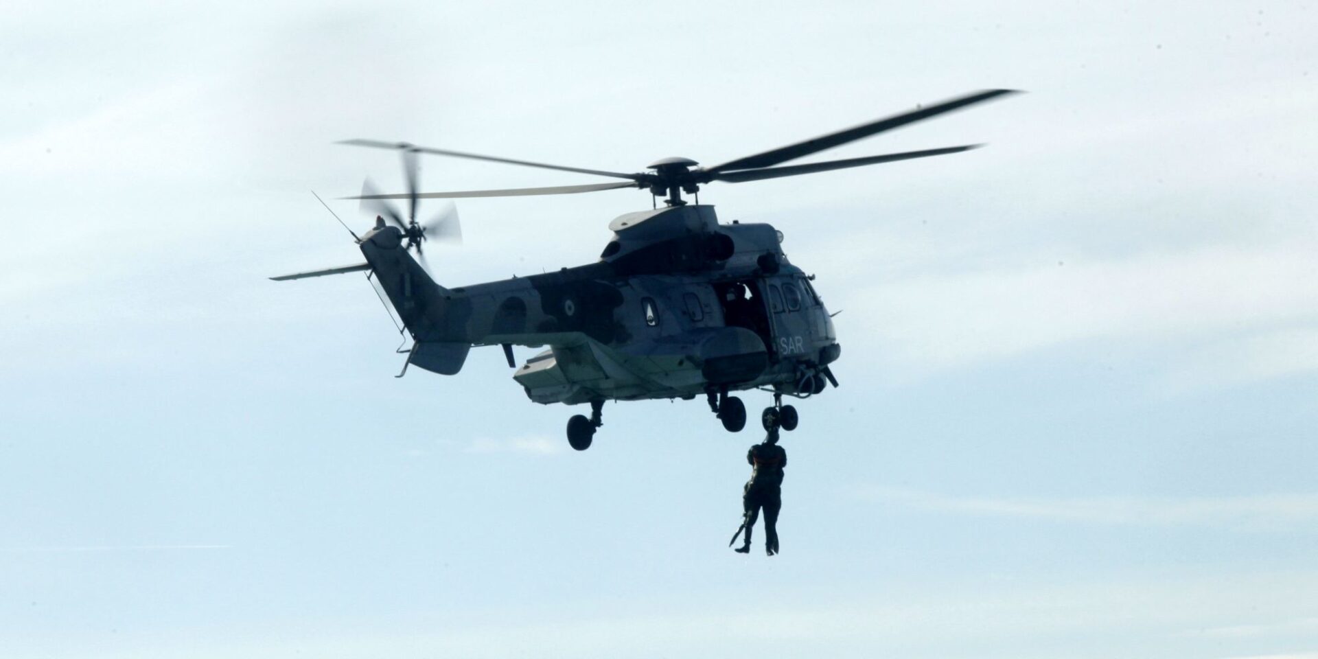 Ελικόπτερο Super Puma σε έρευνες