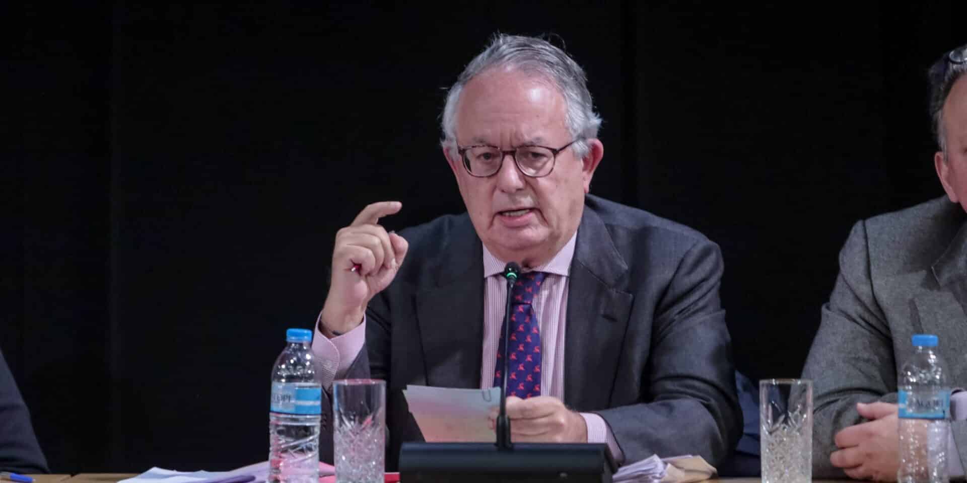 Ο συνταγματολόγος καθηγητής, Νίκος Αλιβιζάτος