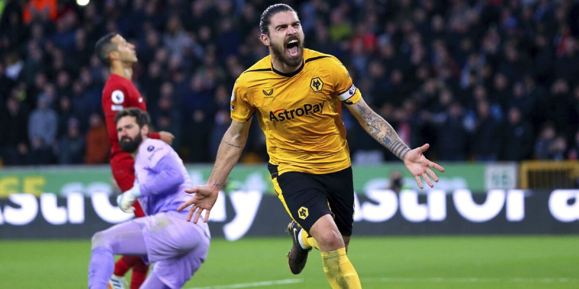 Η Γουλβς κέρδισε τη Λίβερπουλ στην Premier League
