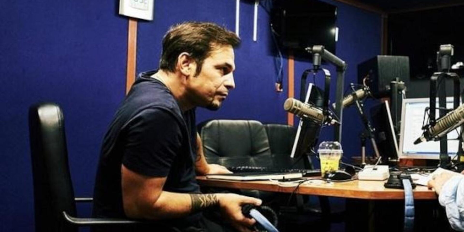 Ο Ντέμης όταν έκανε εκπομπές στον Sport Fm