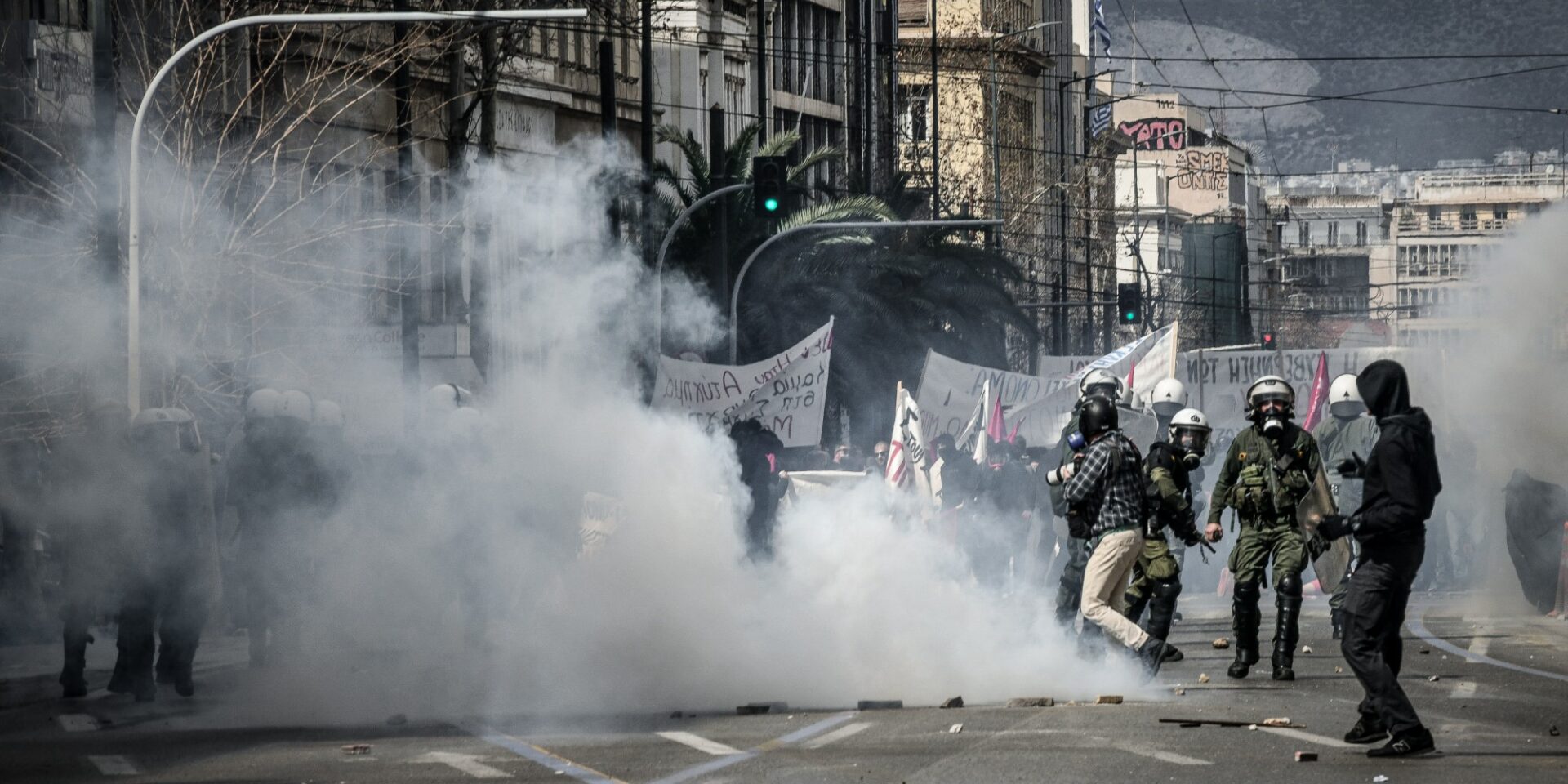 Εικόνα από τα επεισόδια στο Σύνταγμα