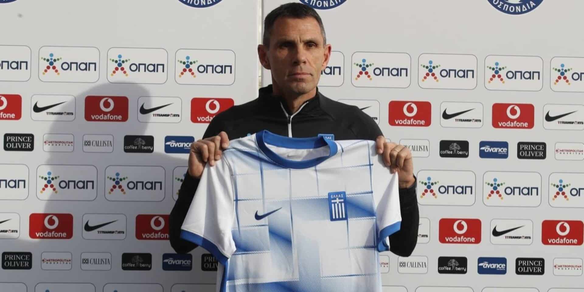 Ο Πογέτ με τη νέα φανέλα της Εθνικής