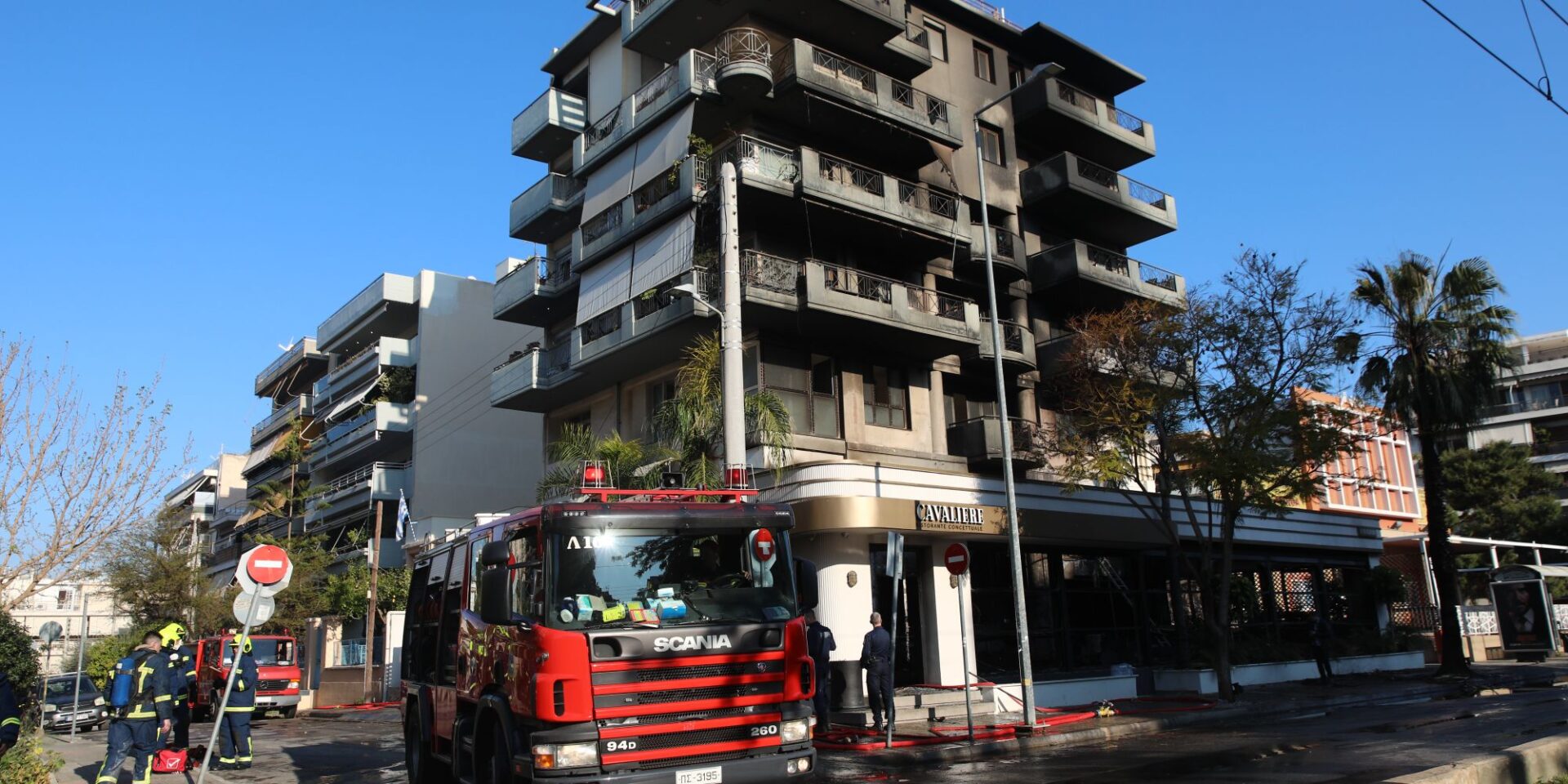 Εικόνα από το καμένο εστιατόριο στη Νέα Σμύρνη