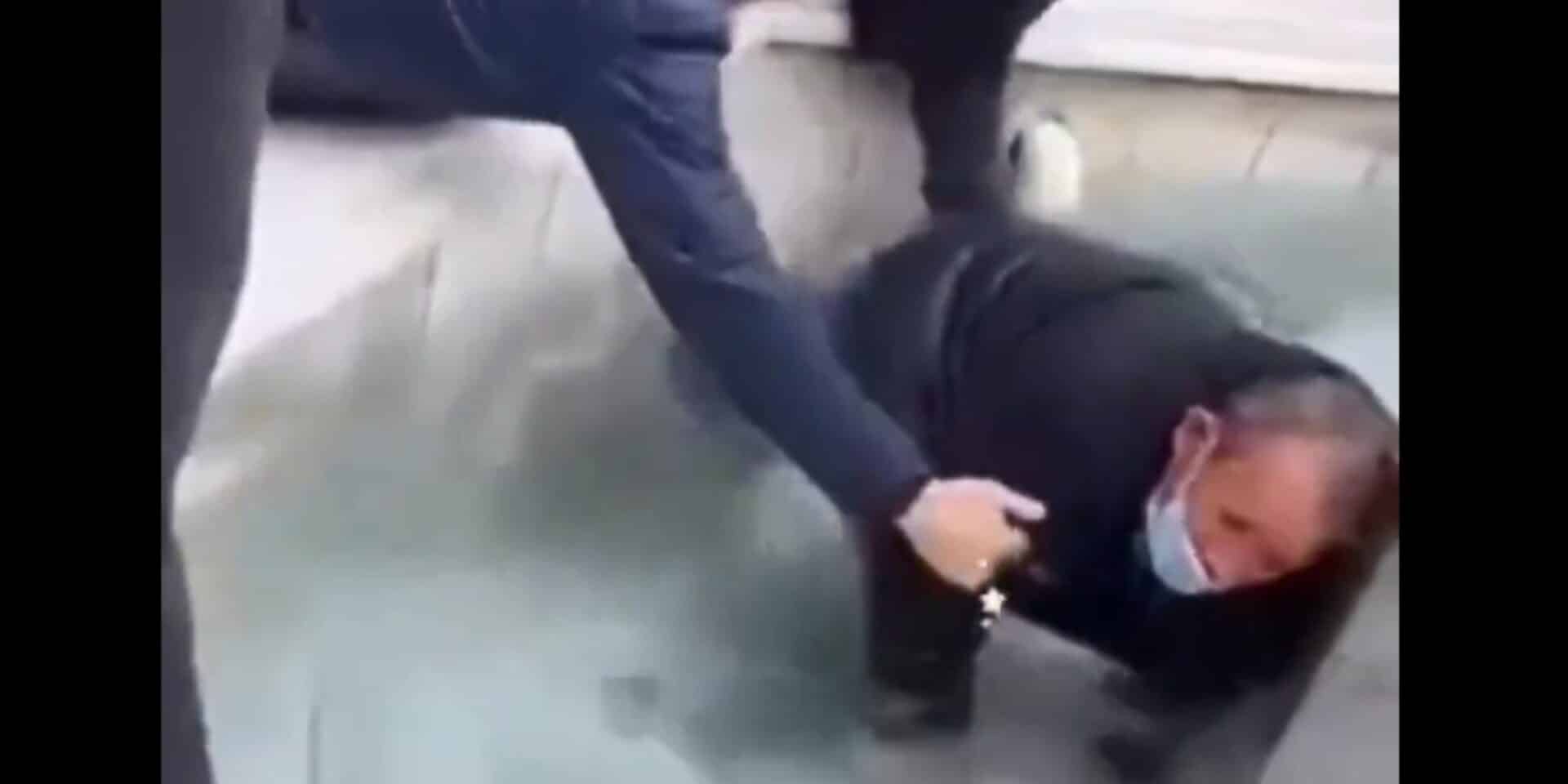 O ηλικιωμένος που έπεσε στο συντριβάνι