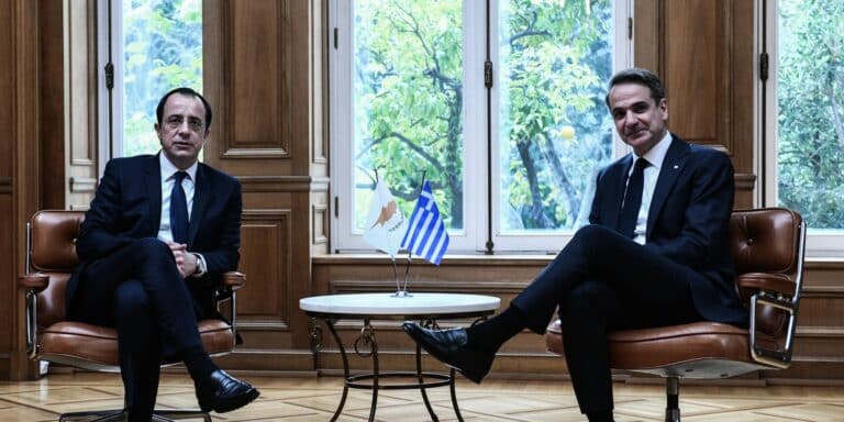 Στη Λευκωσία ο Μητσοτάκης για τη Διακυβερνητική Σύνοδο Ελλάδας-Κύπρου και την τριμερή Ελλάδας-Κύπρου-Ιορδανίας
